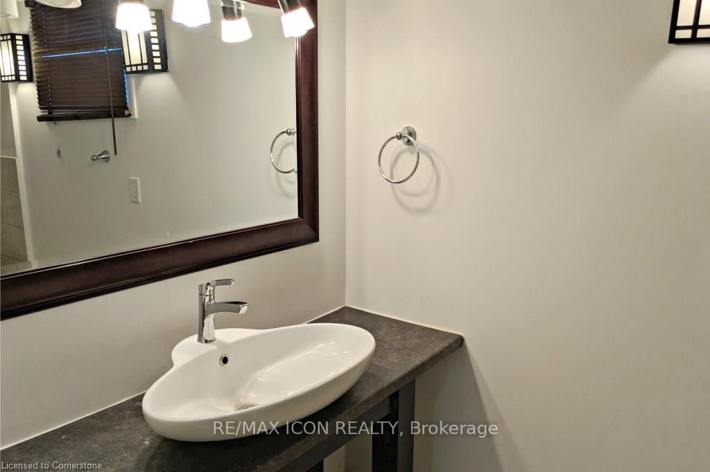 320 Guelph Street Property Photo 14