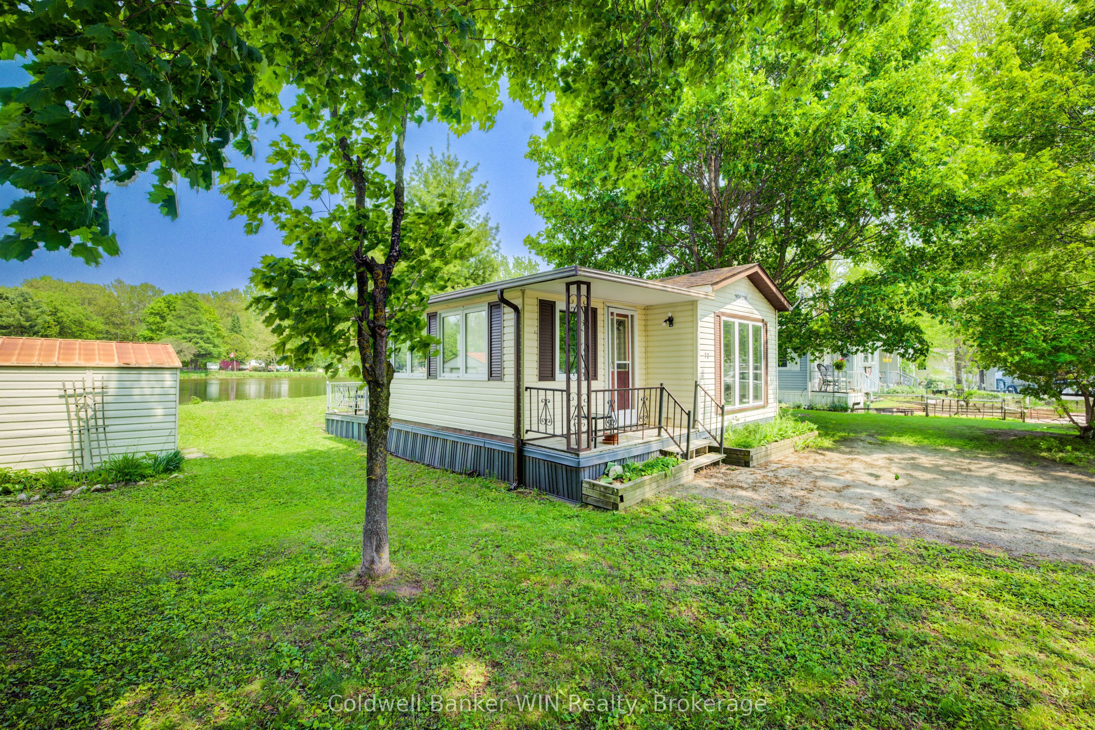 72 Lakeside Property Photo 3