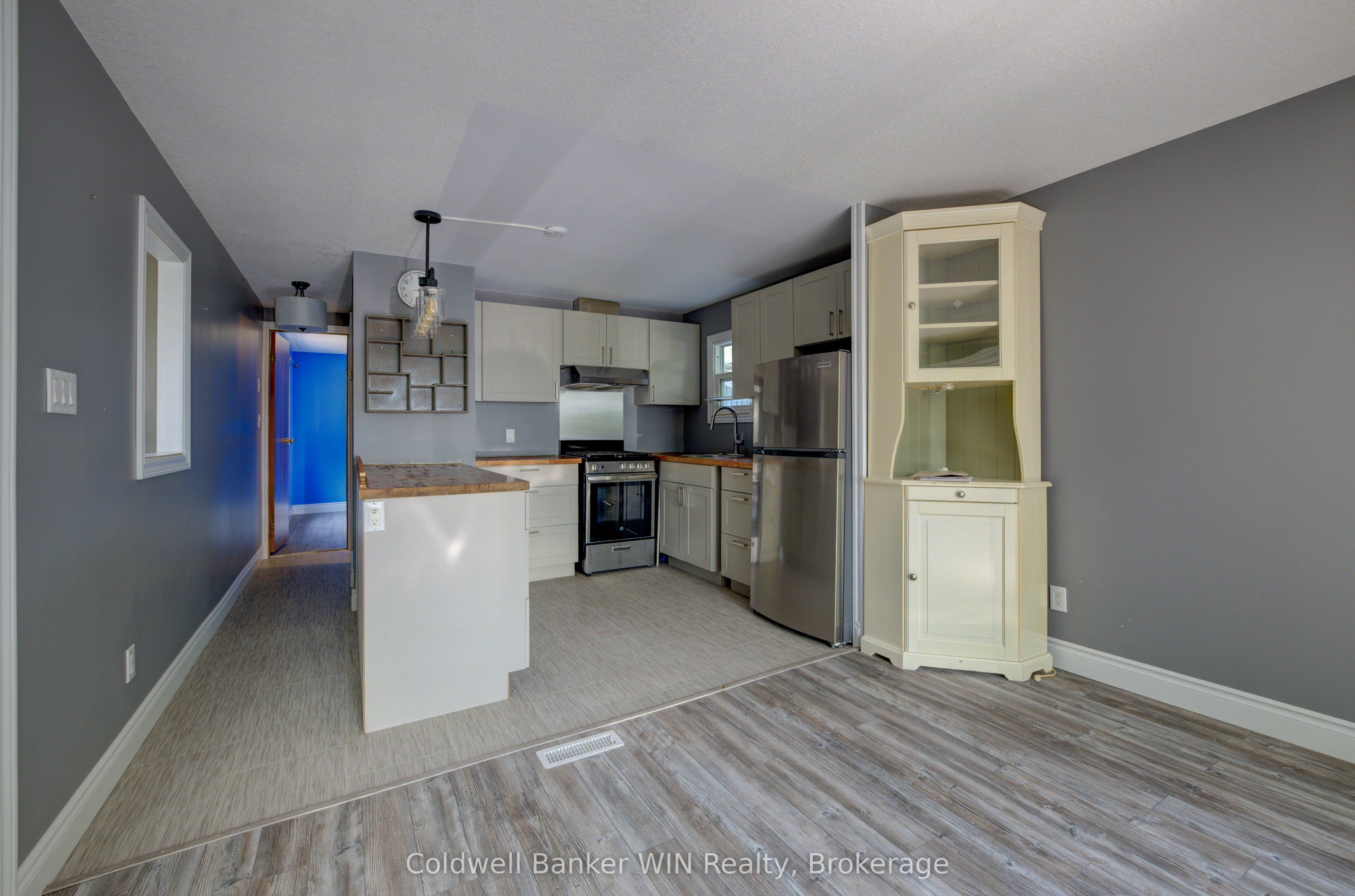 72 Lakeside Property Photo 13