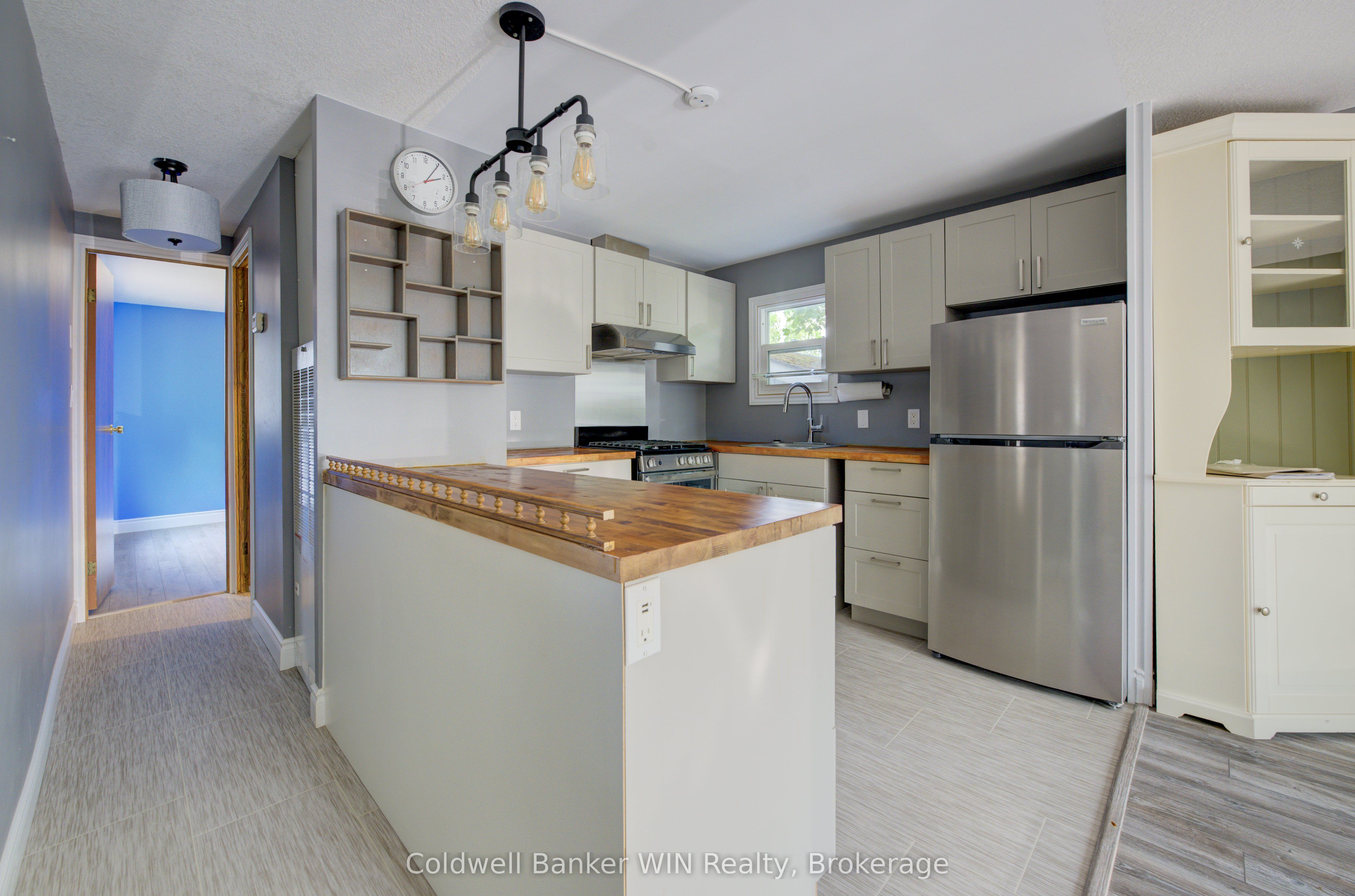 72 Lakeside Property Photo 15