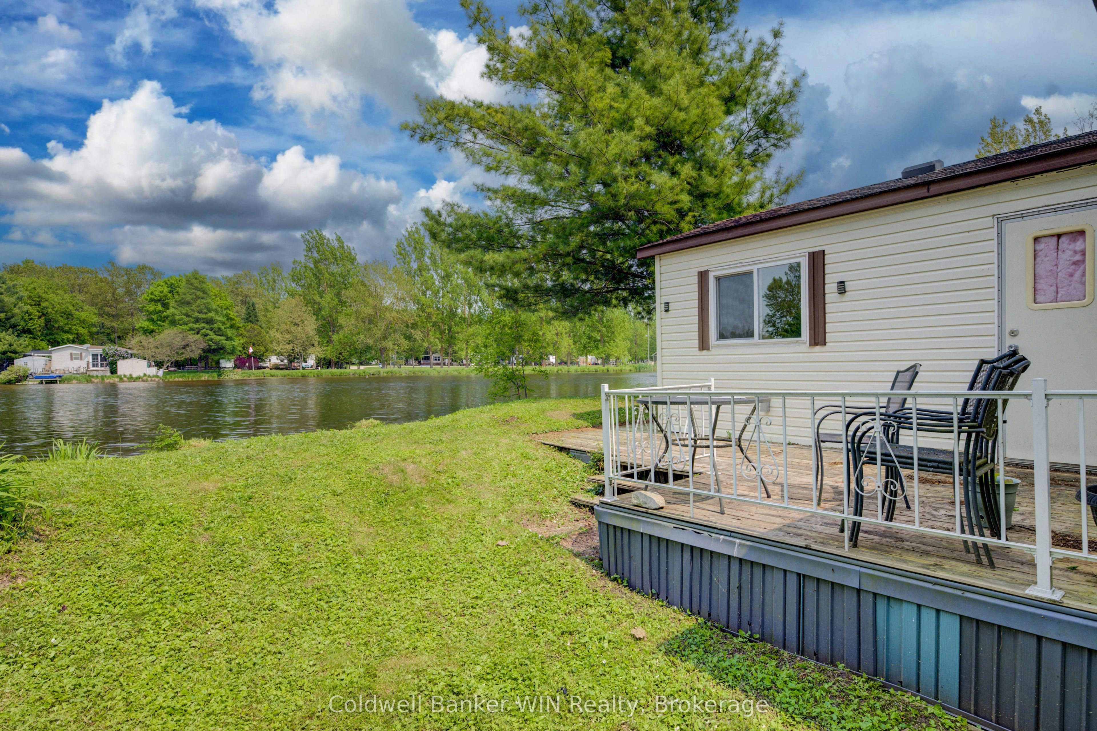 72 Lakeside Property Photo 27