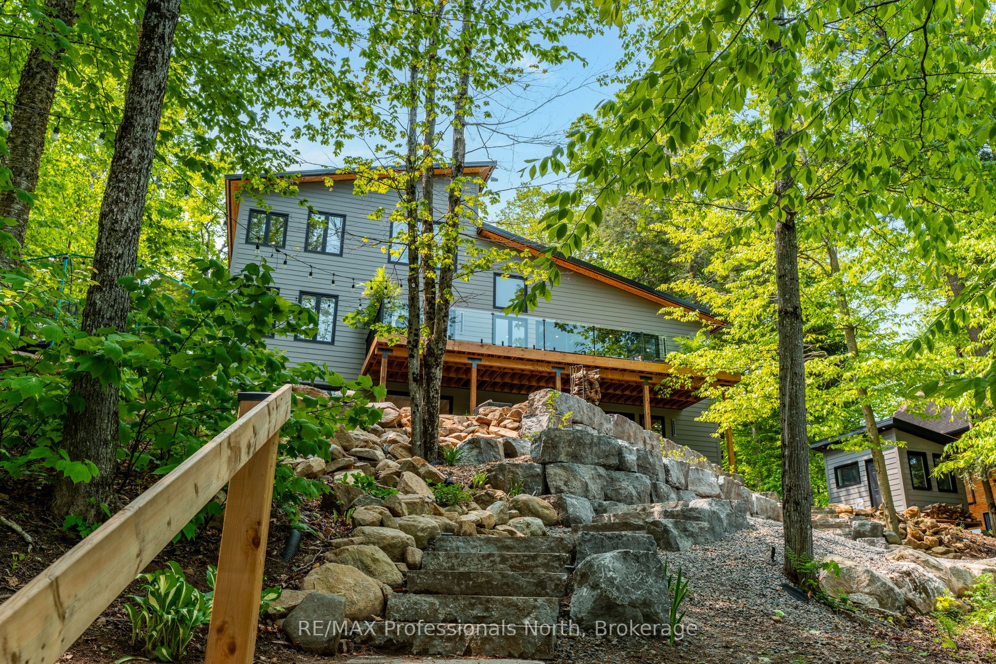 1063 Mink Rd Property Photo 1