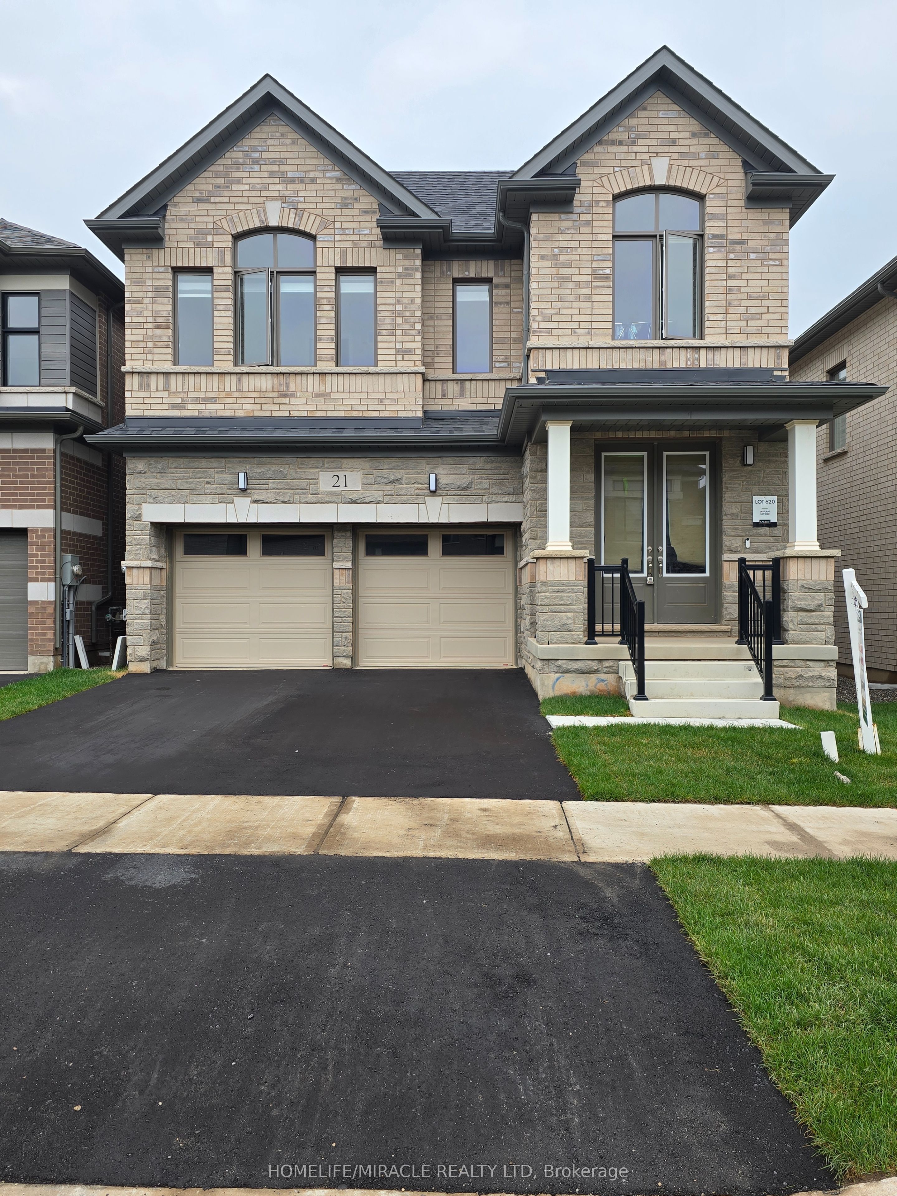 21 Gibson Drive Property Photo 1