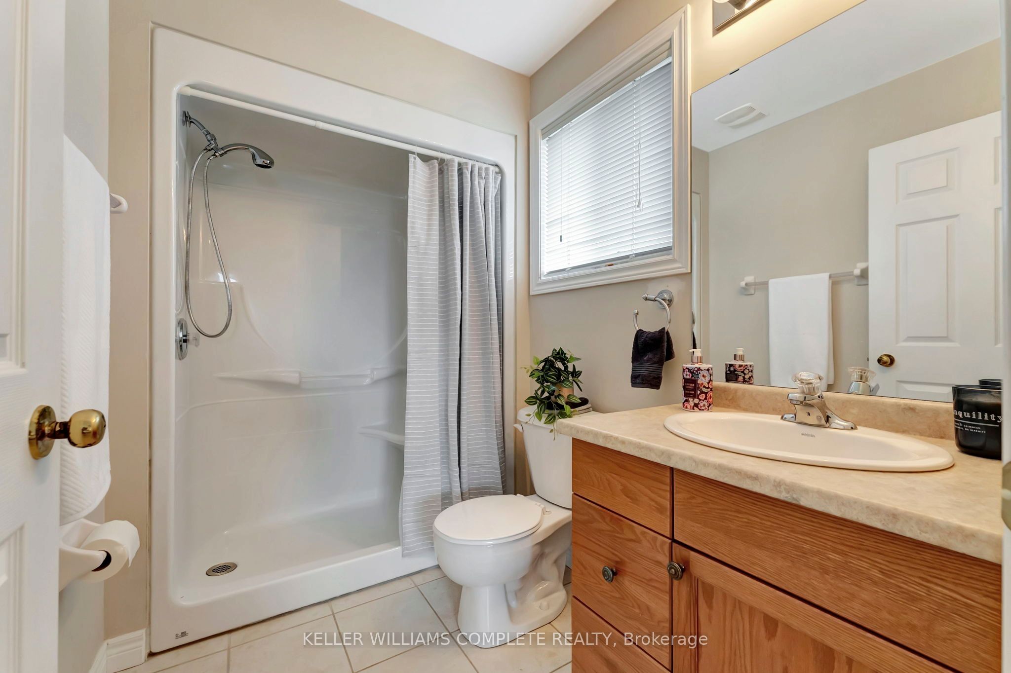 25 Mapleview Drive Property Photo 23