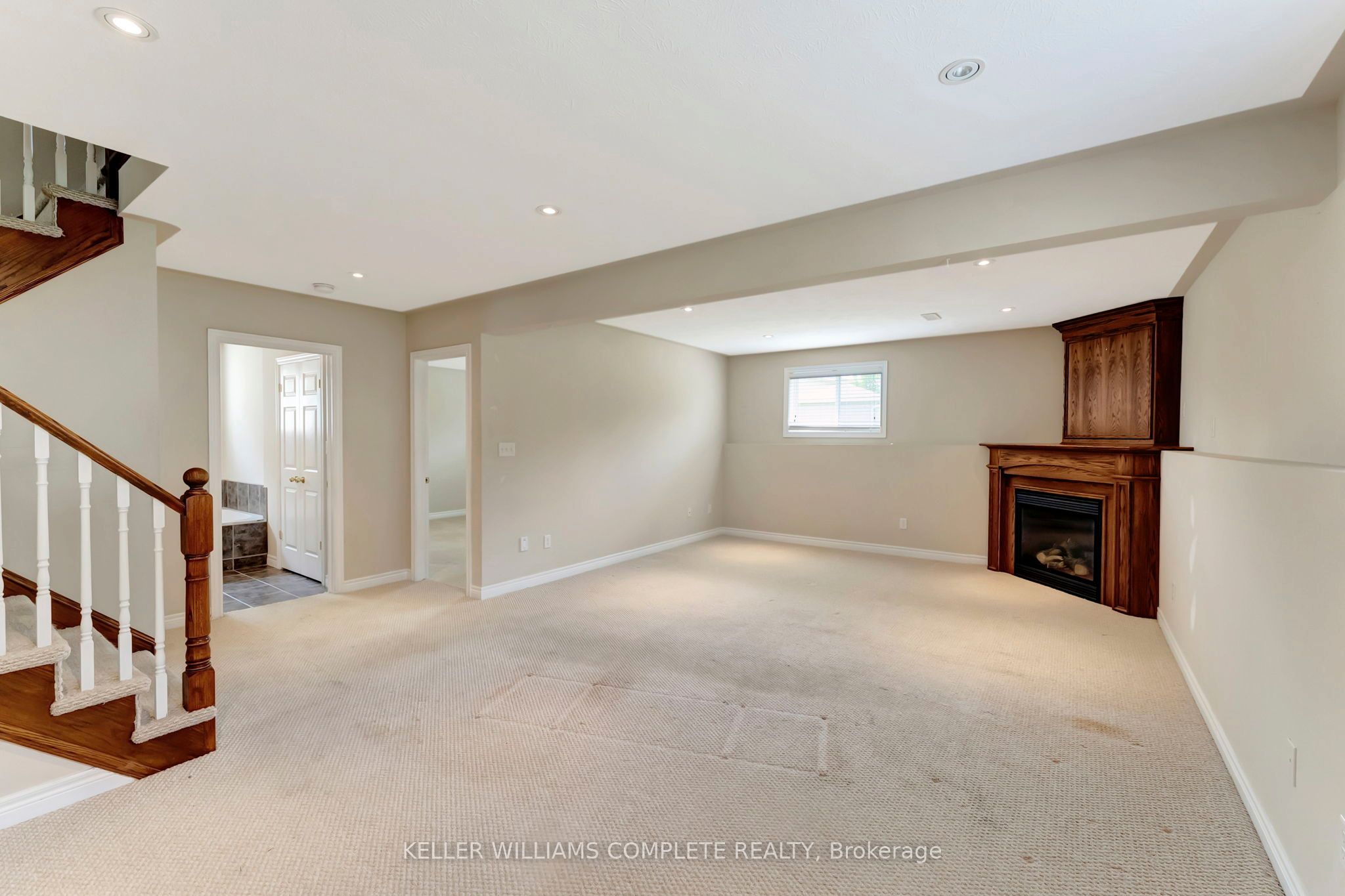 25 Mapleview Drive Property Photo 26