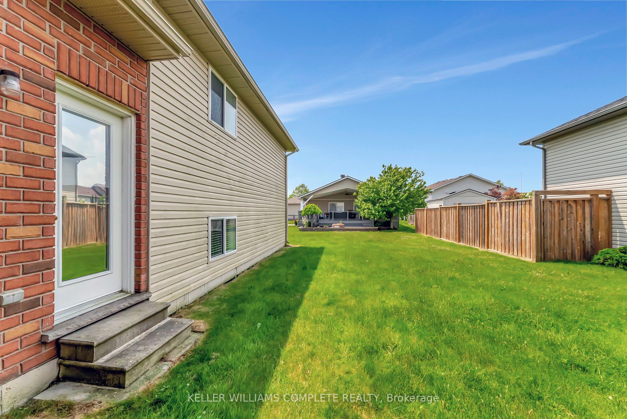 25 Mapleview Drive Property Photo 37