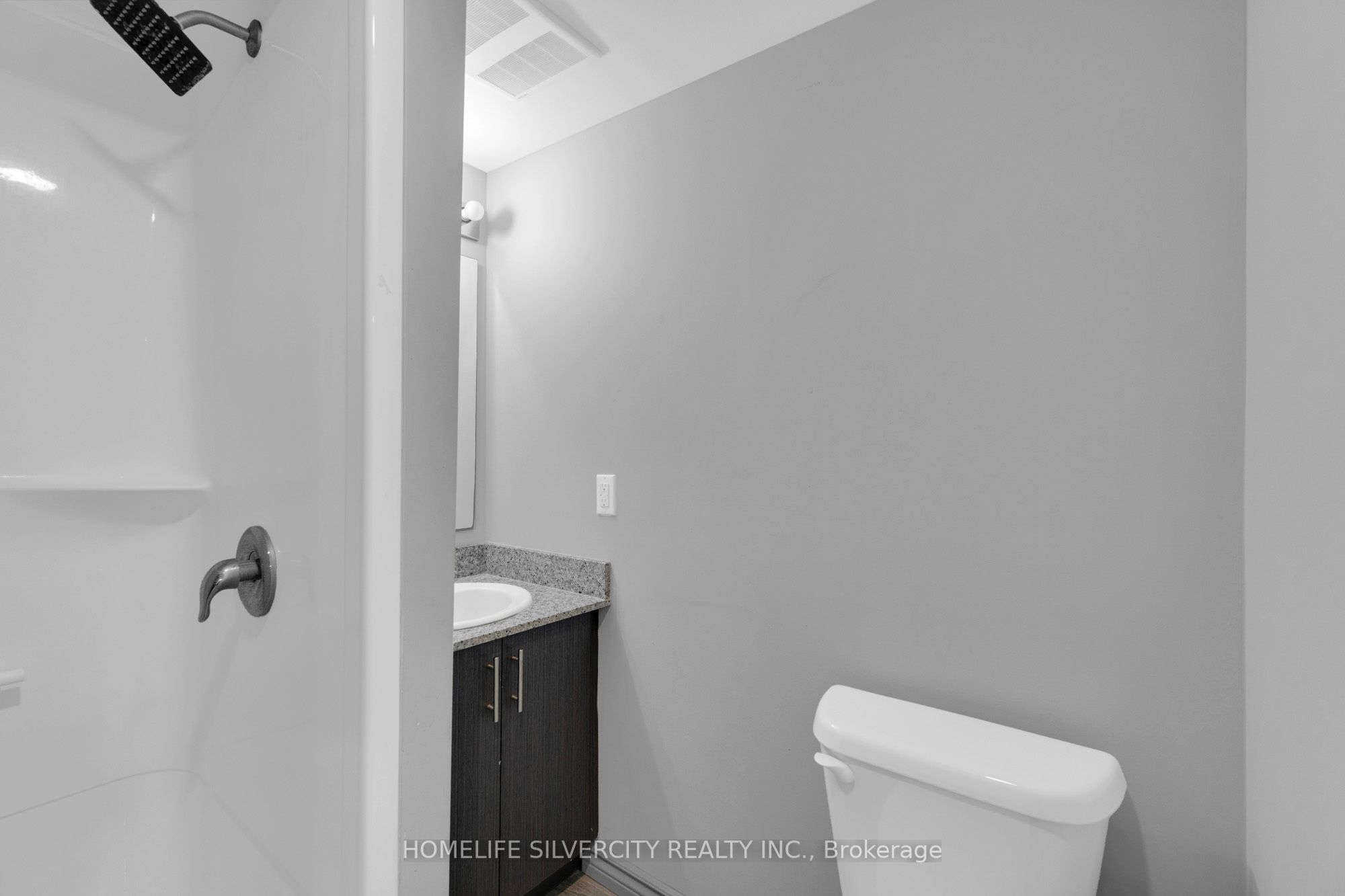 275 Larch Street A405 Property Photo 9