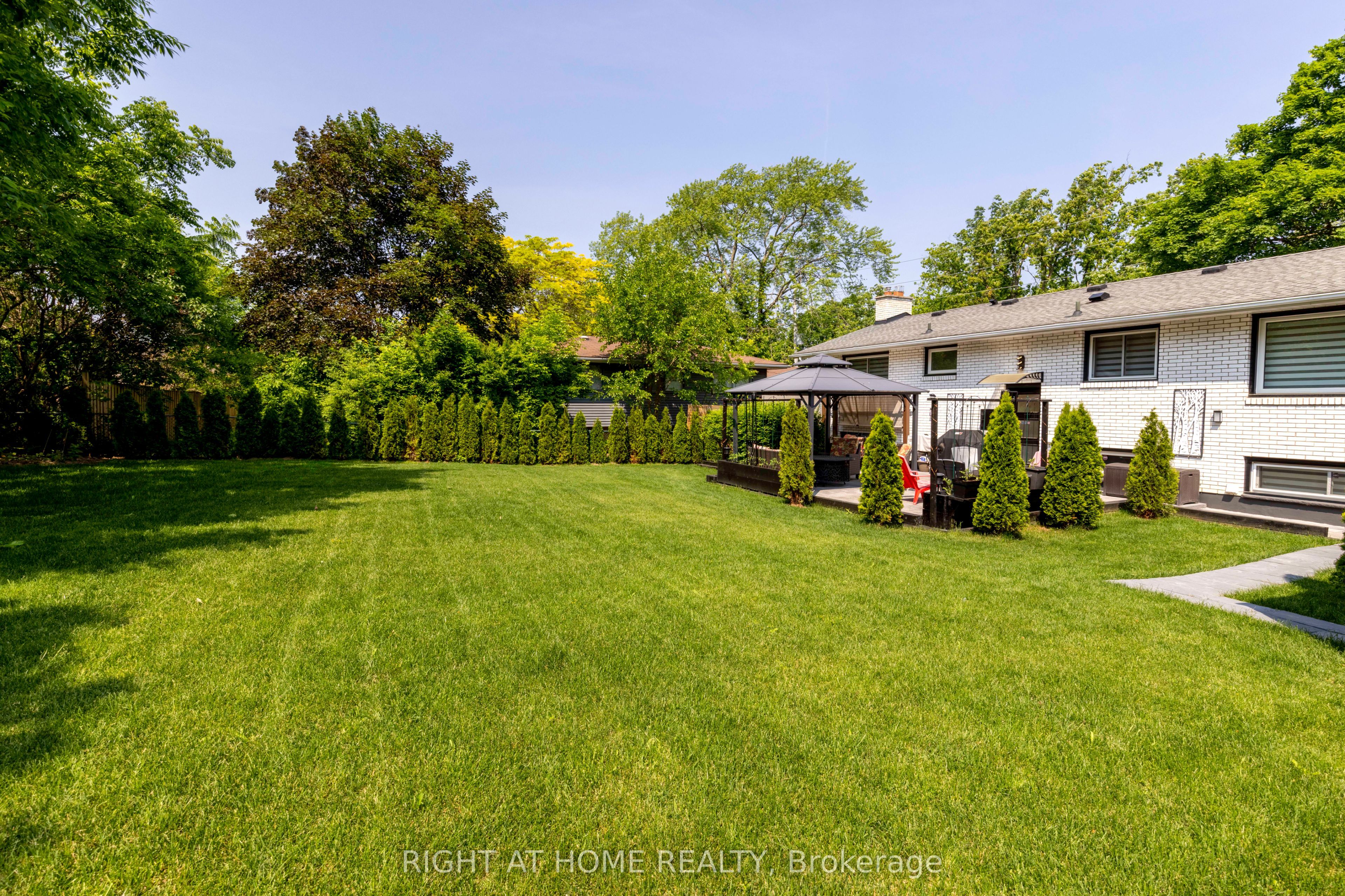 212 Lockhart Drive Property Photo 29