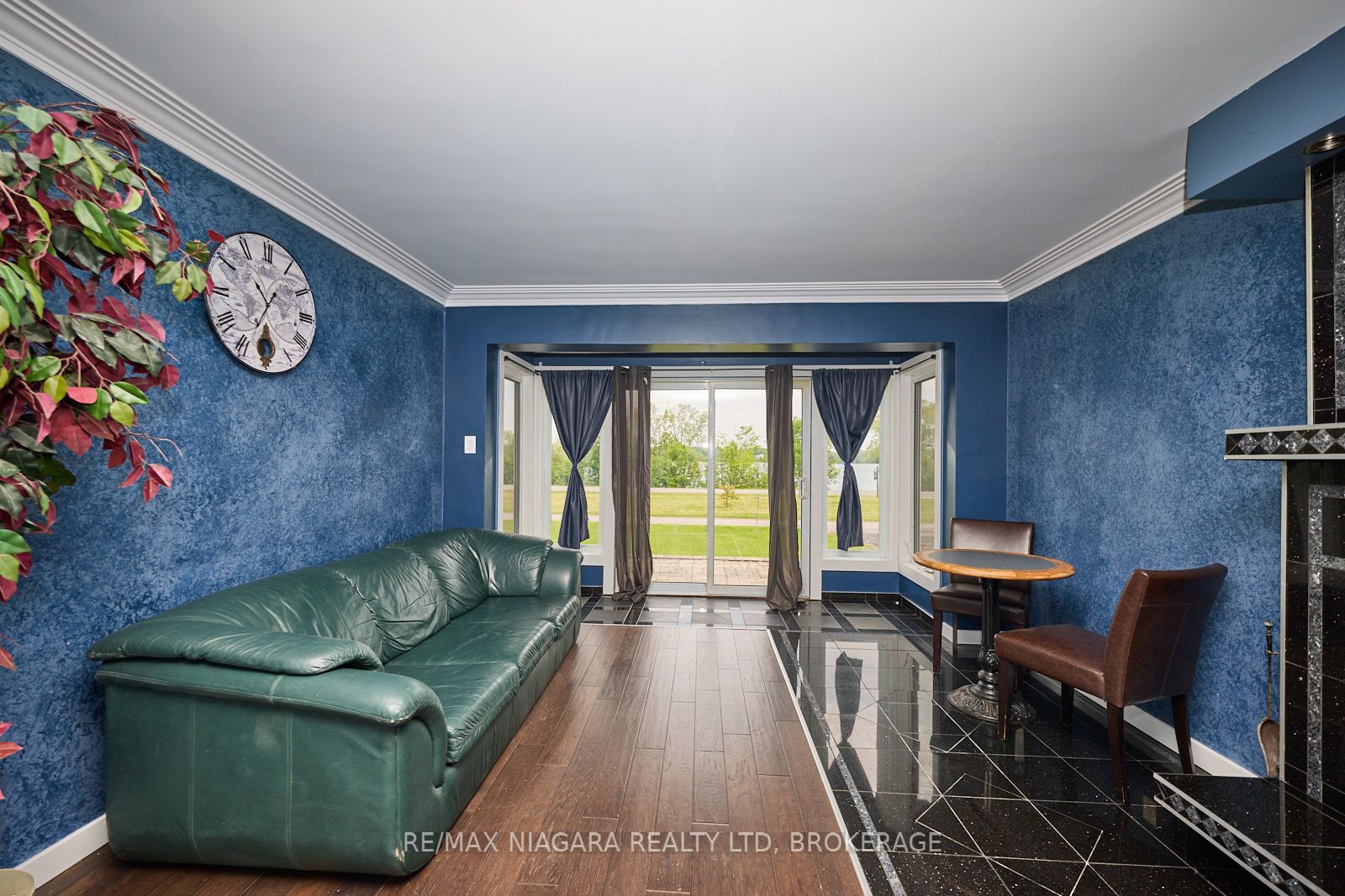 10655 Niagara Parkway Property Photo 7