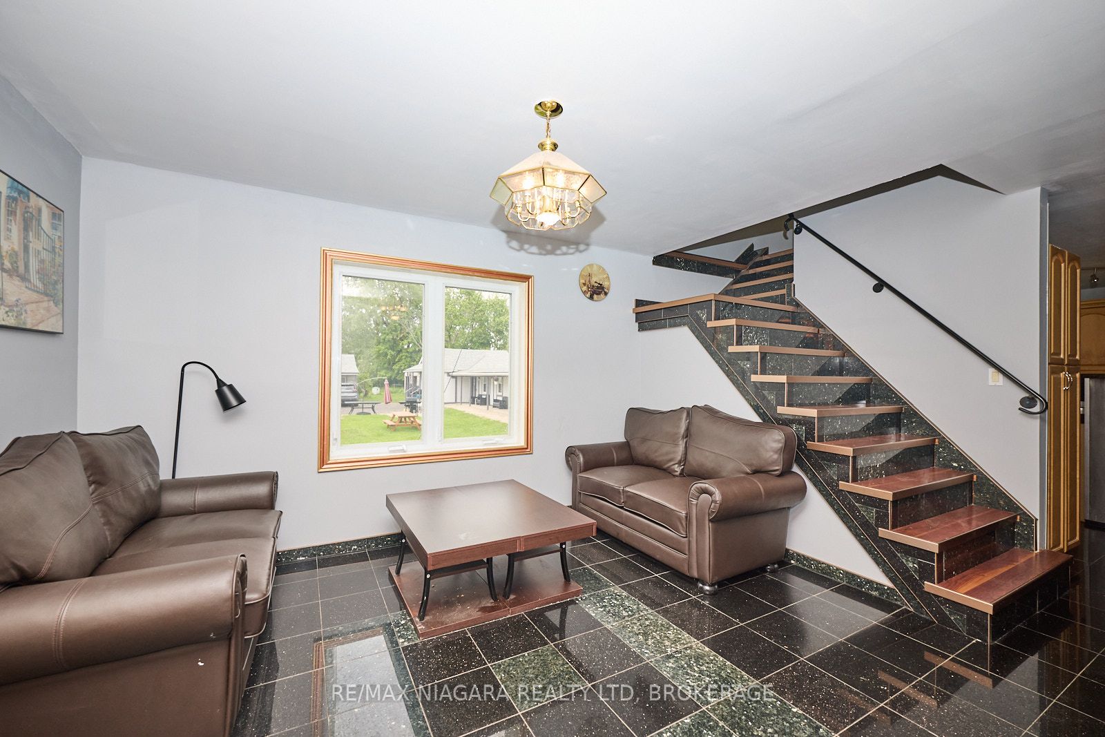 10655 Niagara Parkway Property Photo 13