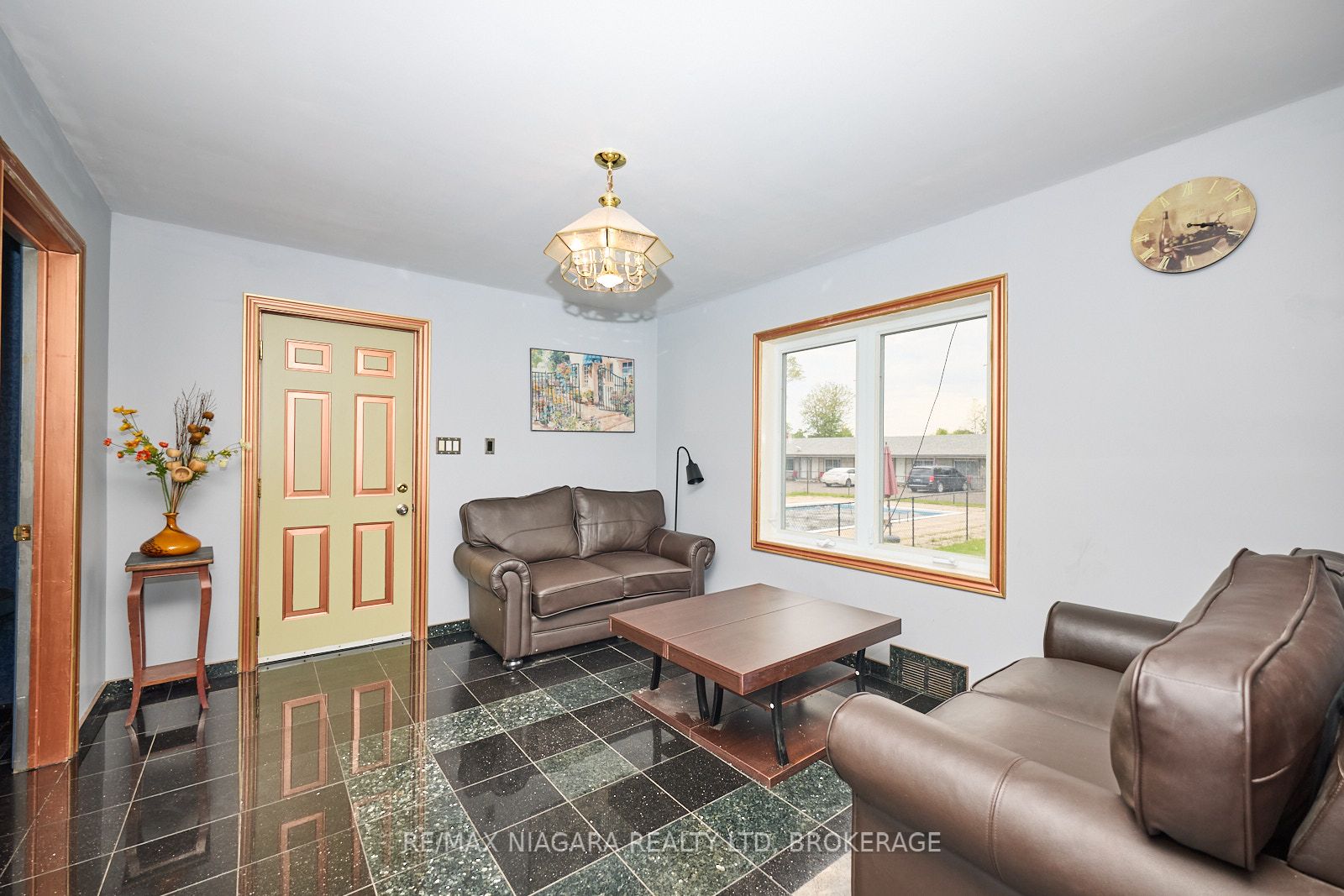 10655 Niagara Parkway Property Photo 14