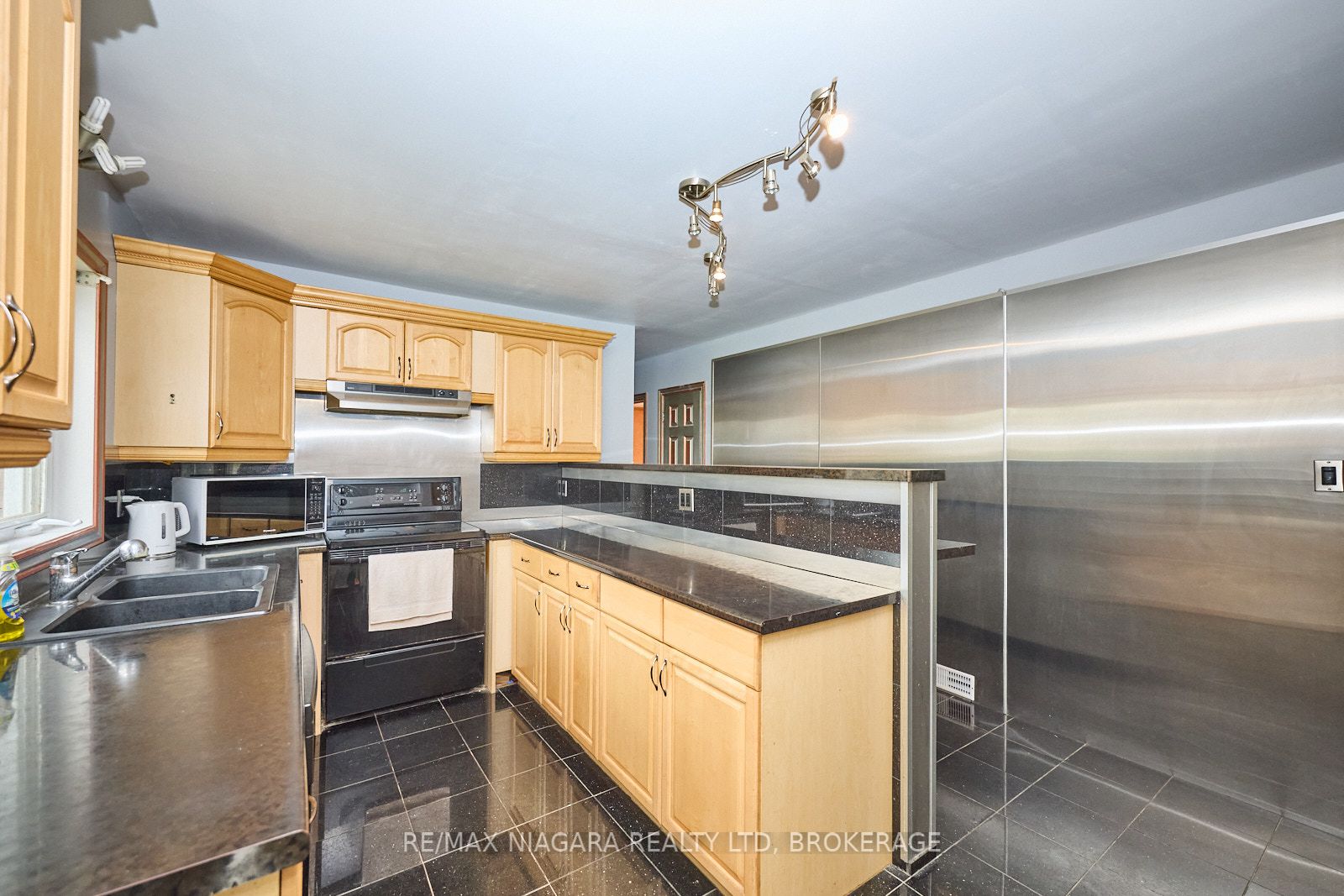 10655 Niagara Parkway Property Photo 17