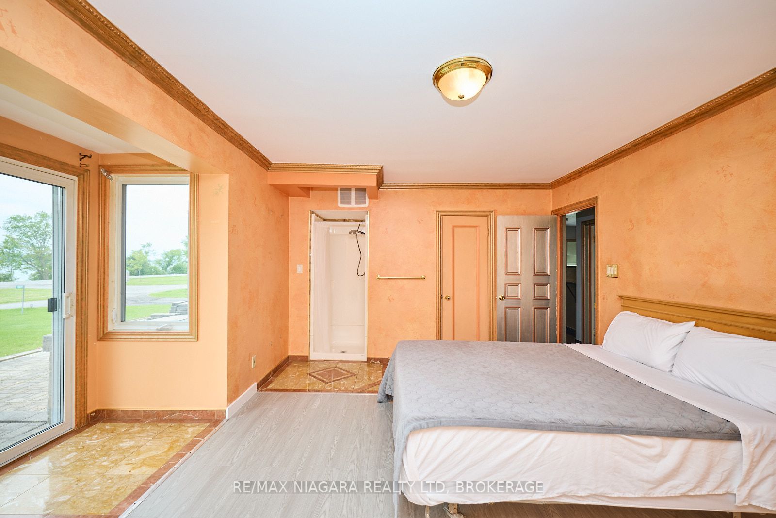 10655 Niagara Parkway Property Photo 22
