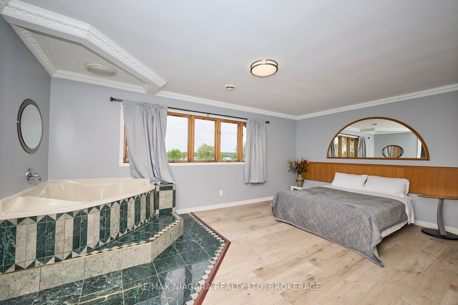 10655 Niagara Parkway Property Photo 30