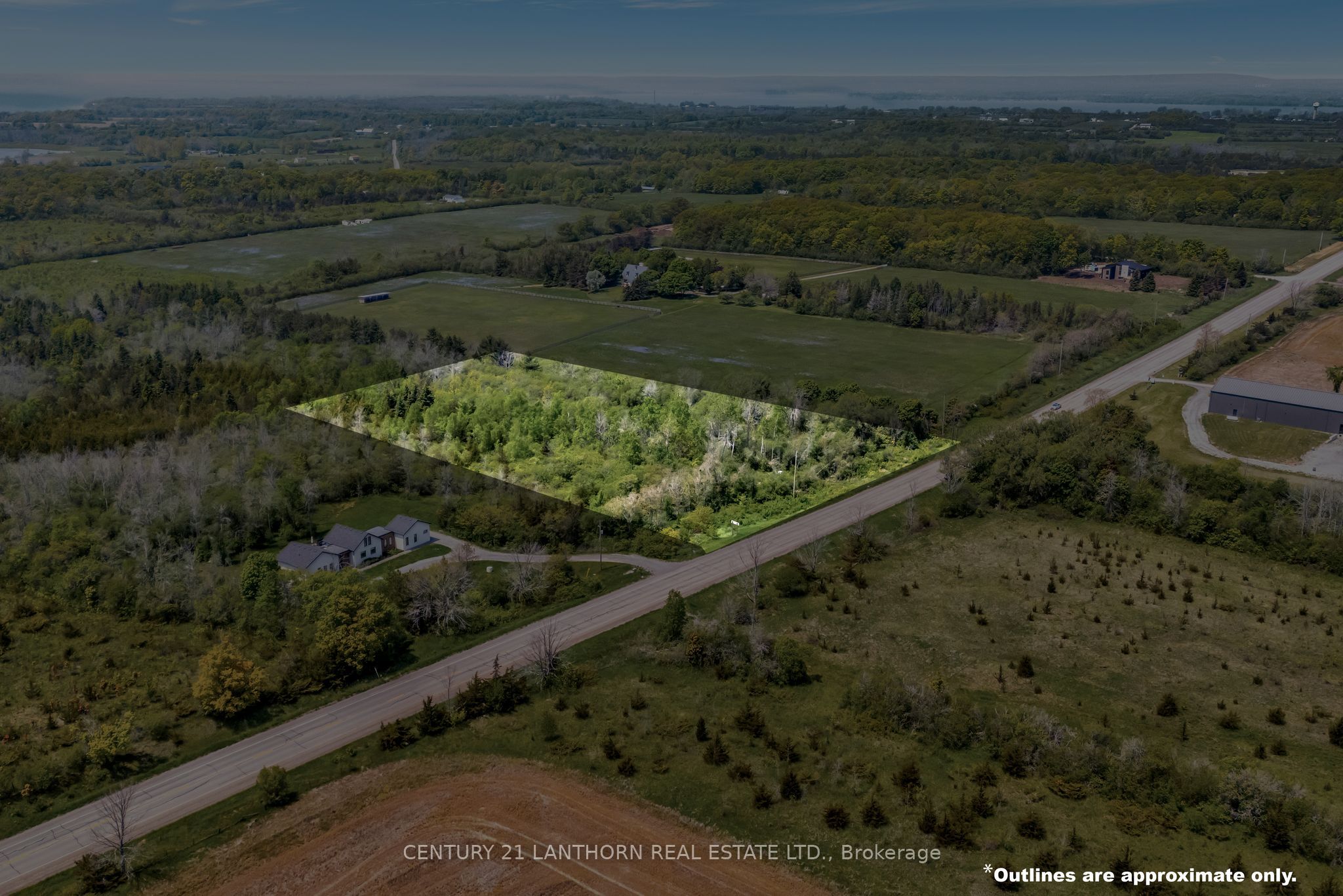 19487 Loyalist Pkwy Property Photo 1