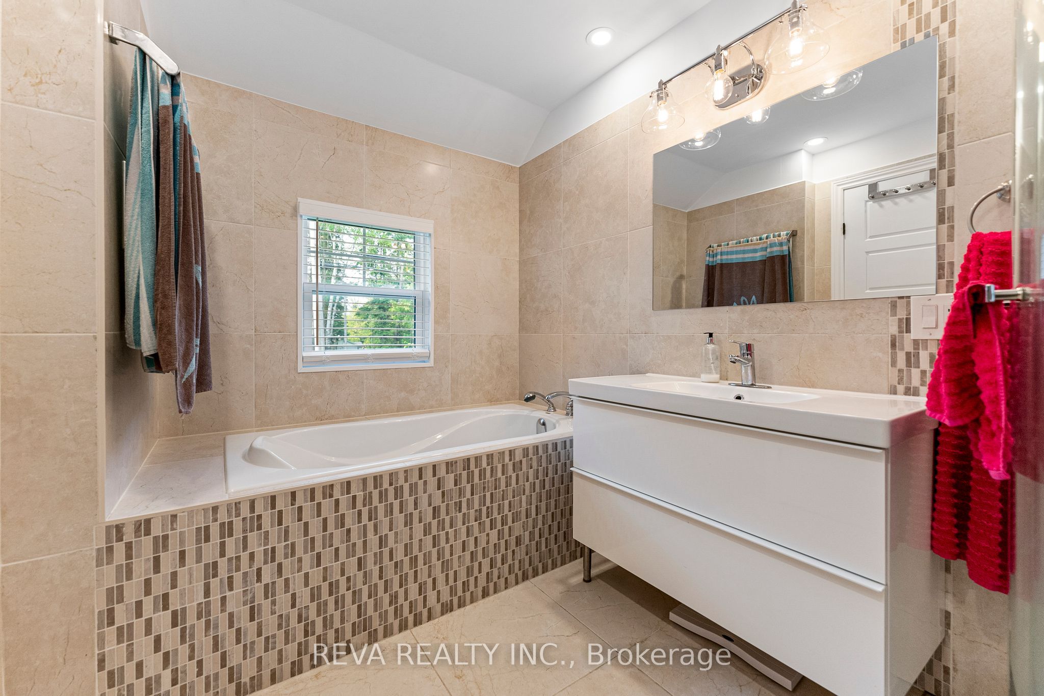 38 Anaf Road Property Photo 13