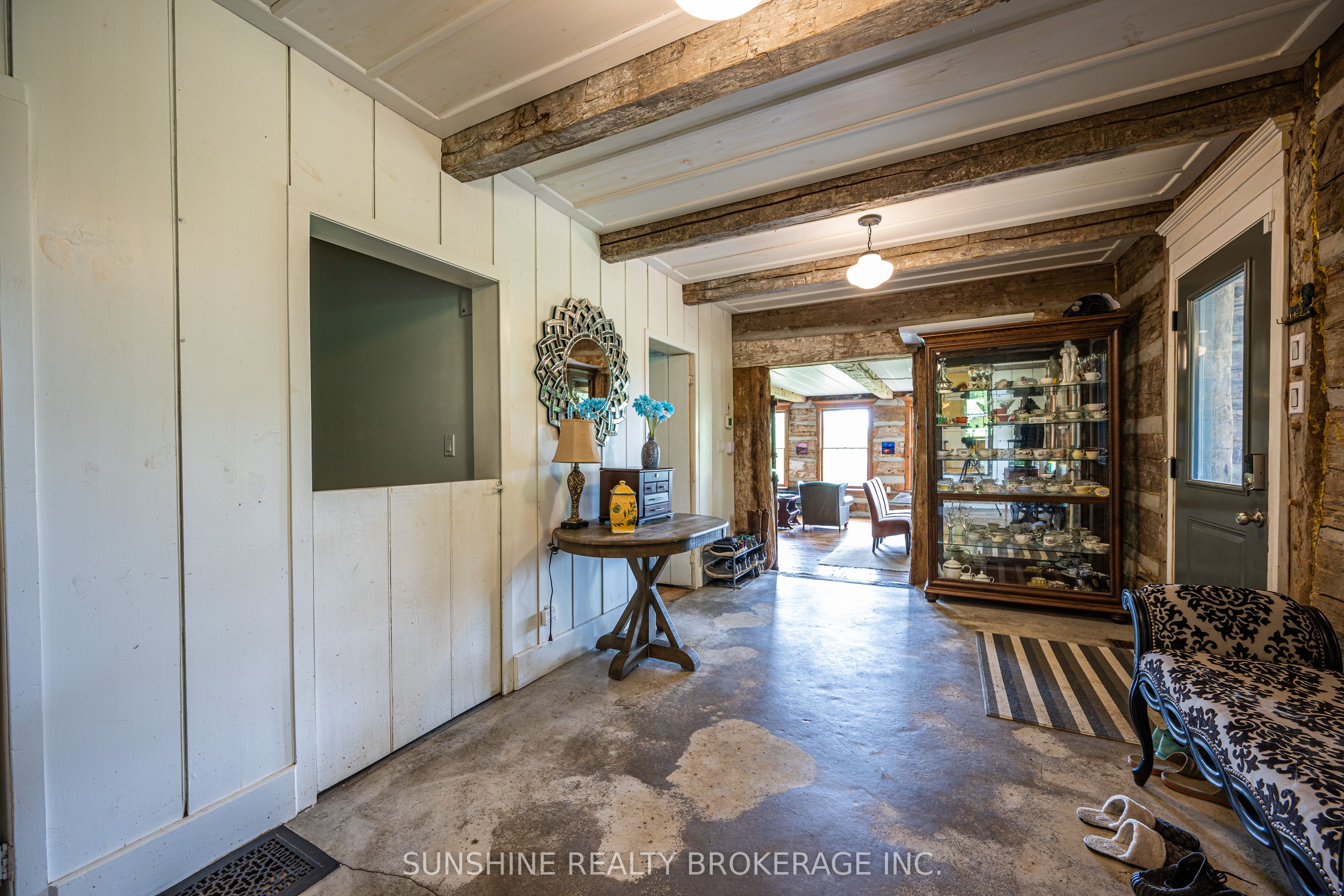 7907 Sixteenth Line Property Photo 7