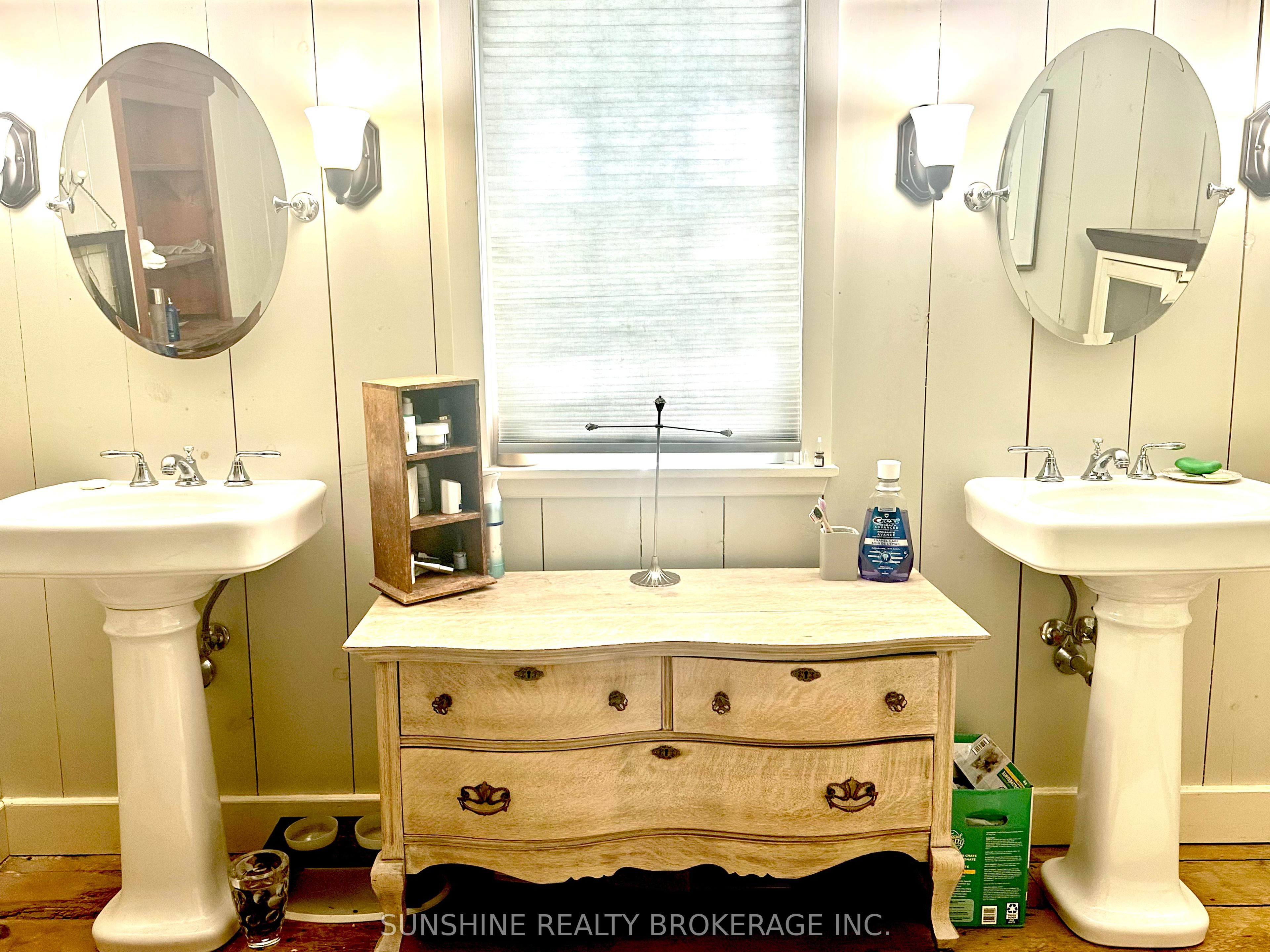 7907 Sixteenth Line Property Photo 13