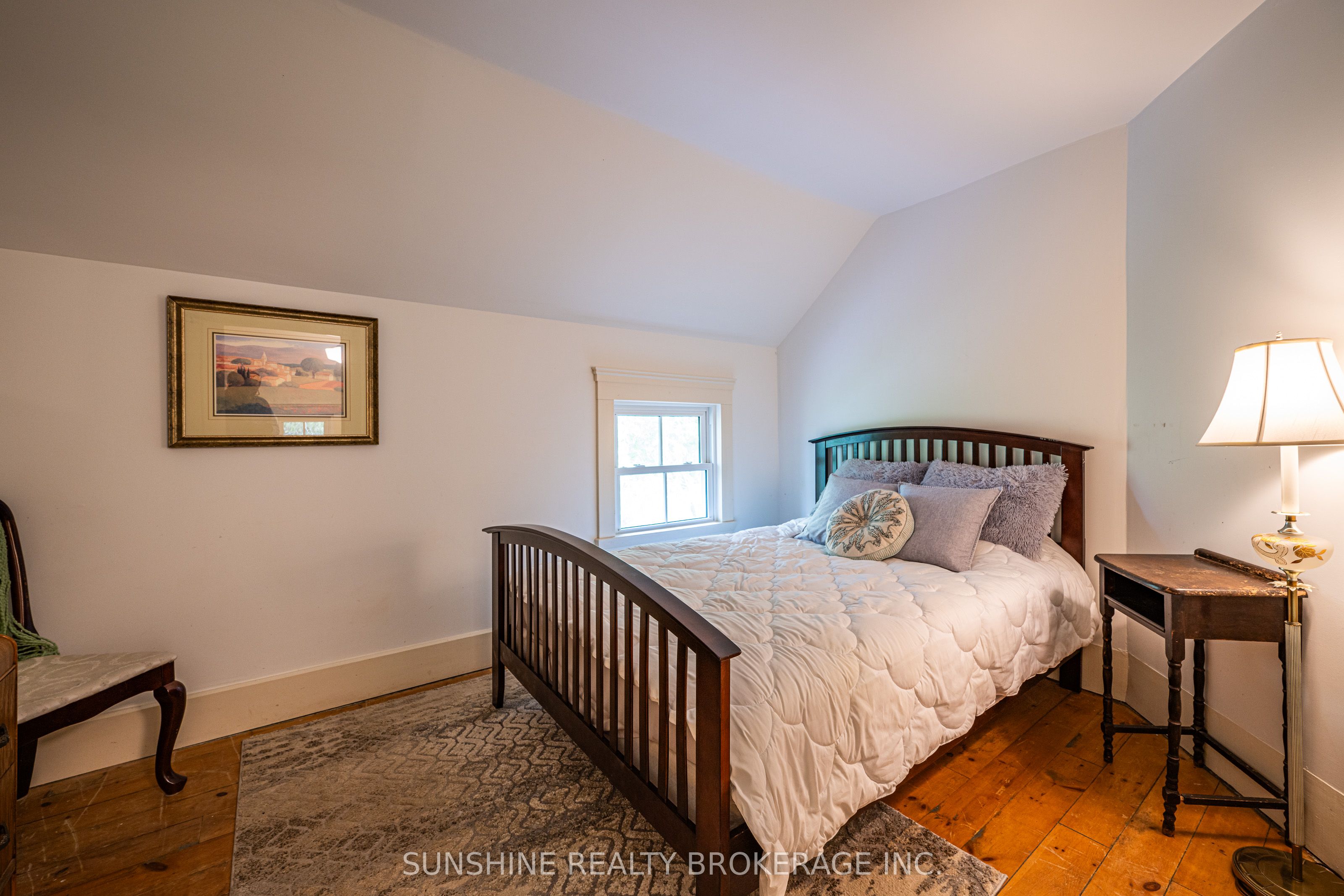 7907 Sixteenth Line Property Photo 15