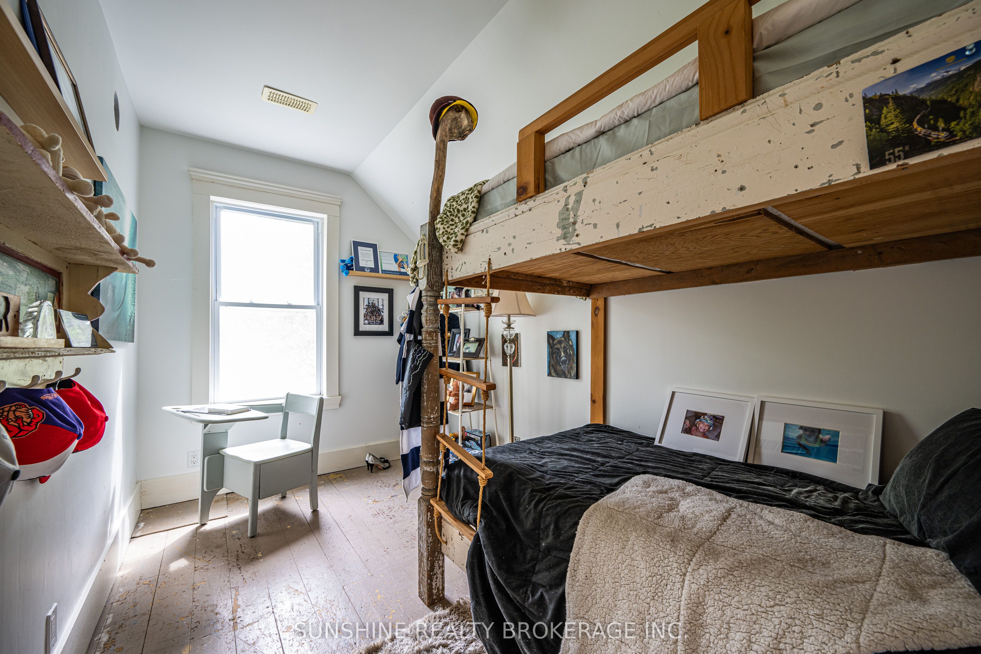 7907 Sixteenth Line Property Photo 17