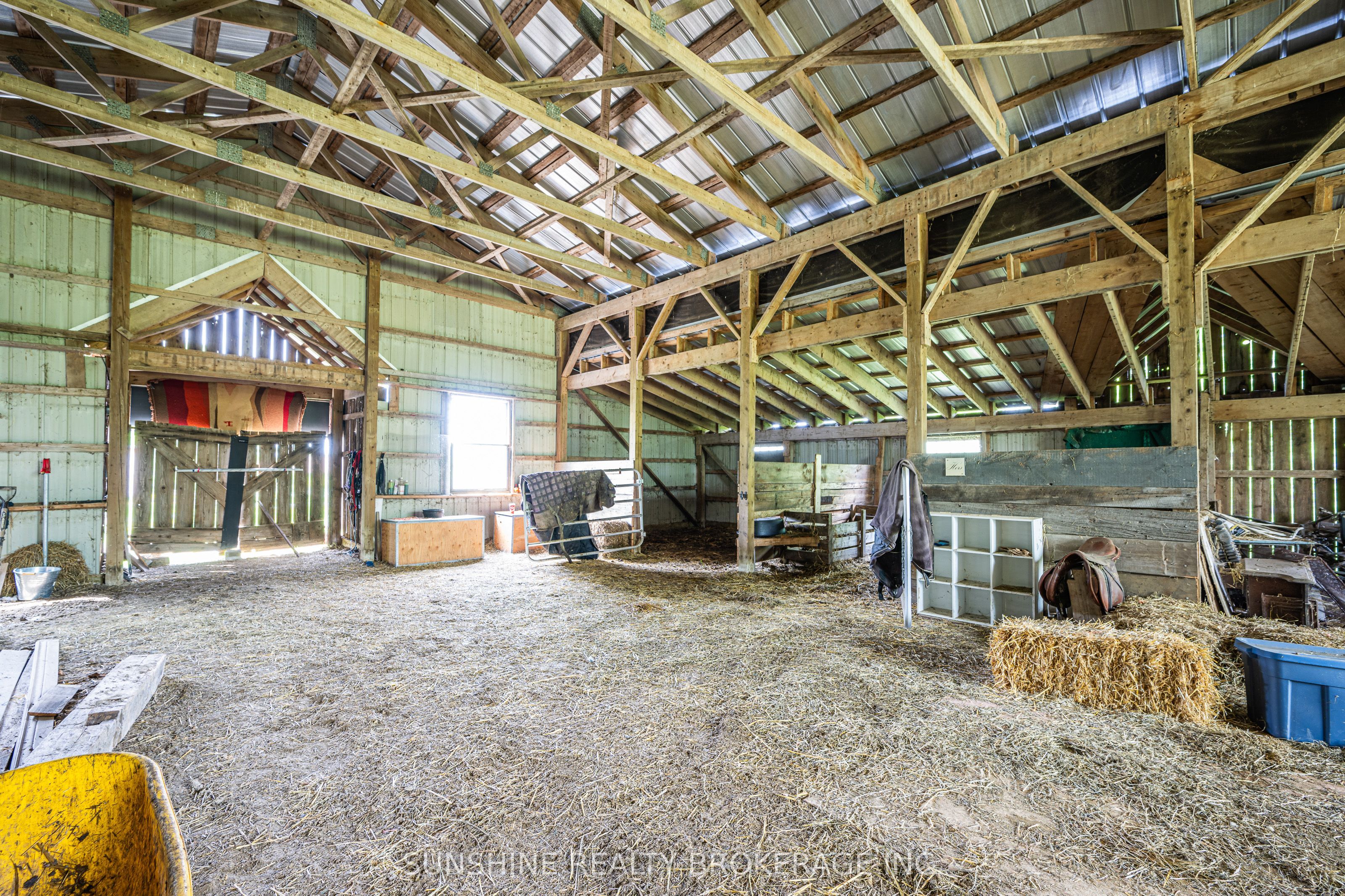 7907 Sixteenth Line Property Photo 28