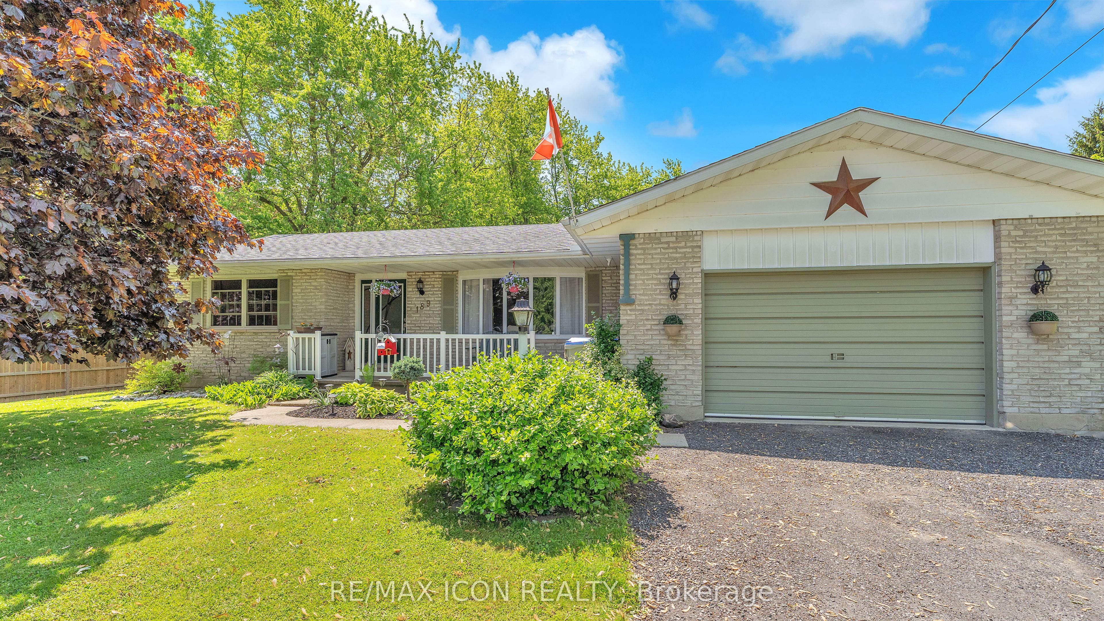 189 Bethany Street N Property Photo 1