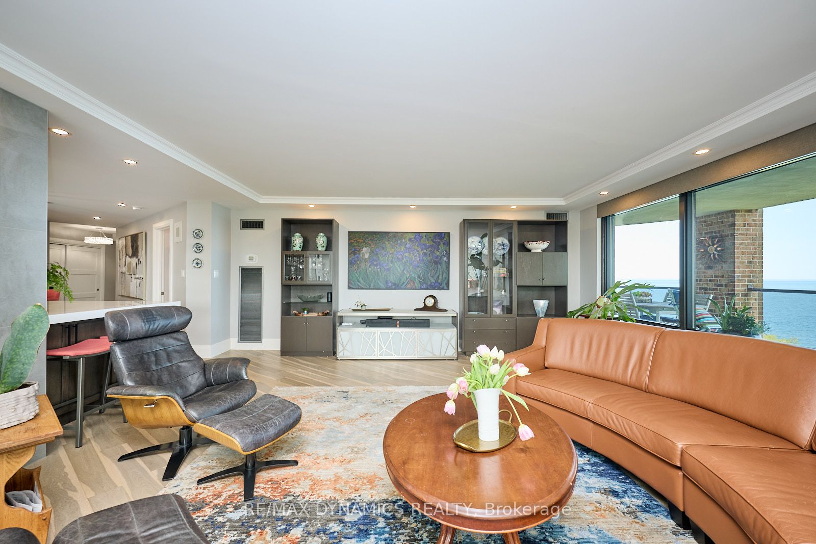 701 Geneva Street 1504 Property Photo 18