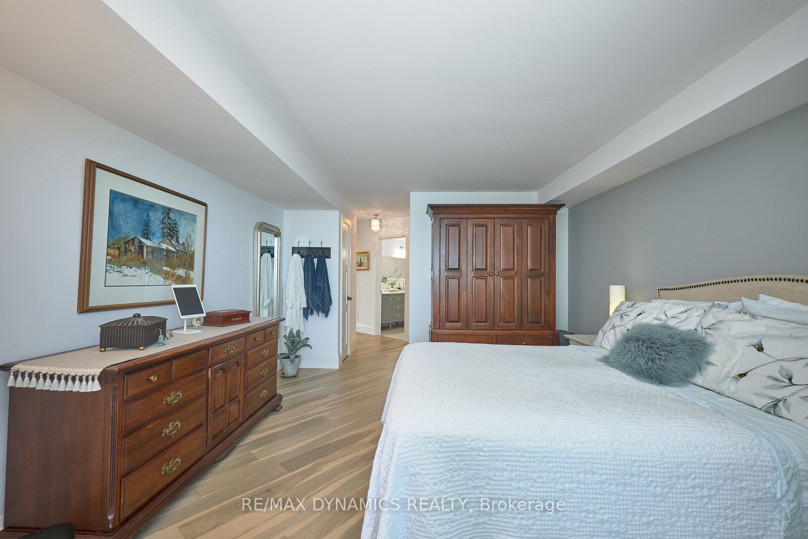 701 Geneva Street 1504 Property Photo 28