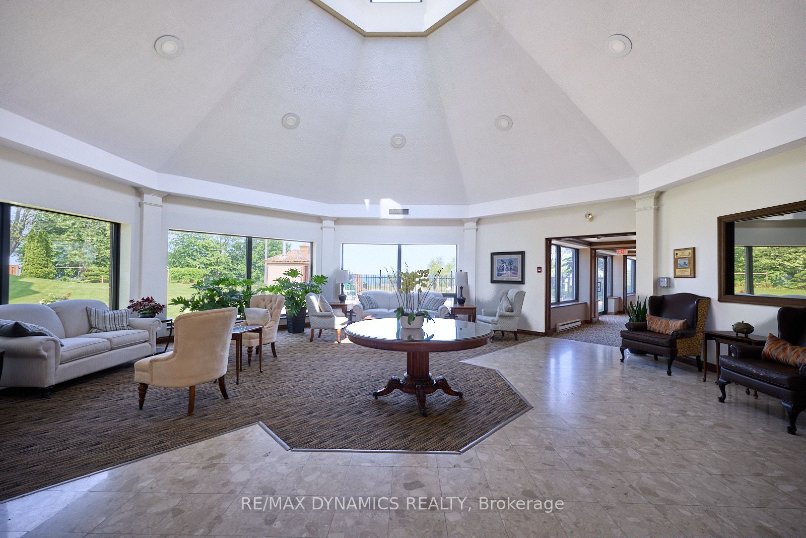 701 Geneva Street 1504 Property Photo 32