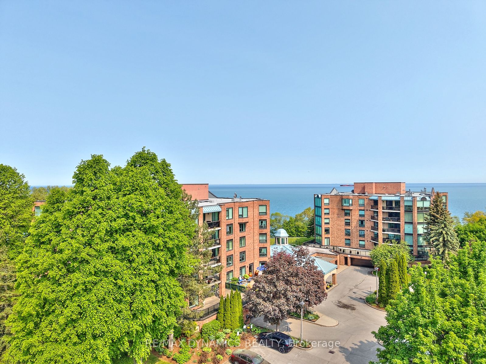 701 Geneva Street 1504 Property Photo 35