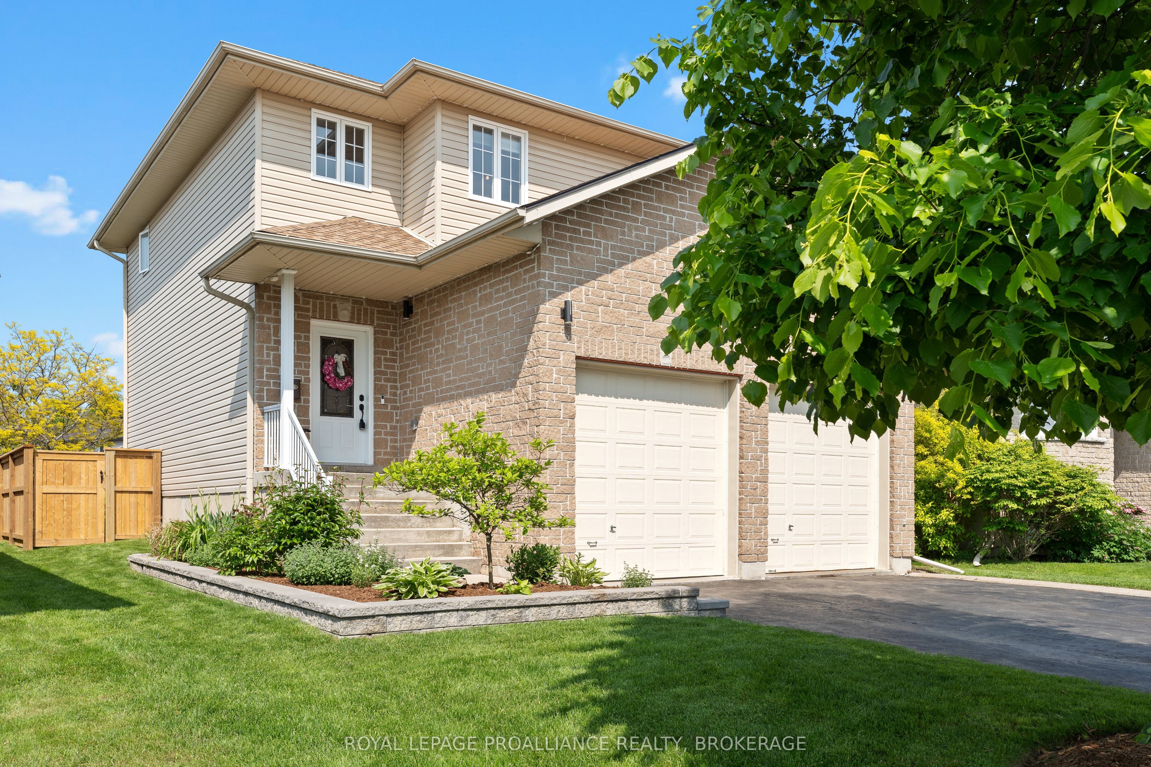 174 Speers Blvd Property Photo 1
