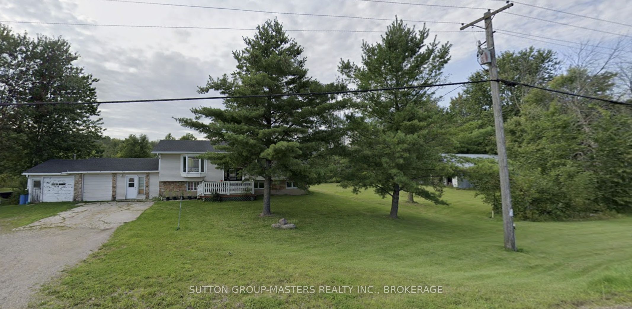 390 Lyndhurst Road Property Photo 1