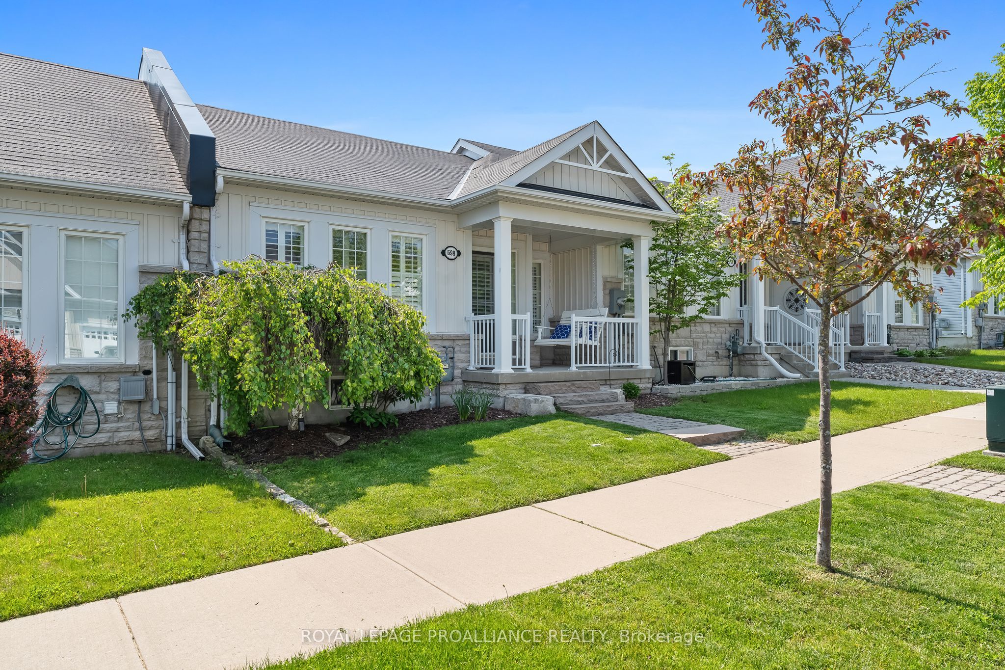 699 Henderson Drive Property Photo 1