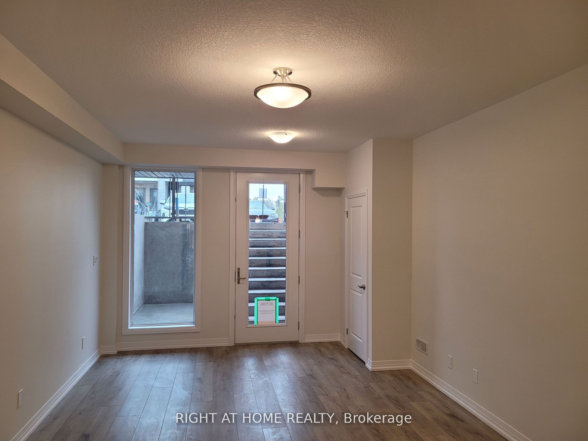 261 Woodbine Avenue 79a Property Photo 7