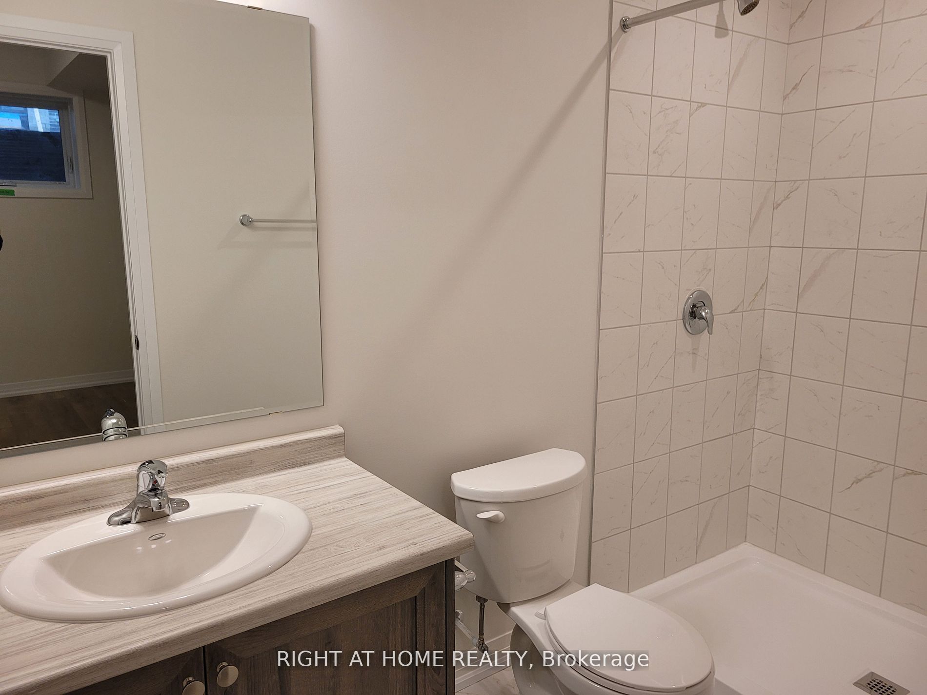 261 Woodbine Avenue 79a Property Photo 20