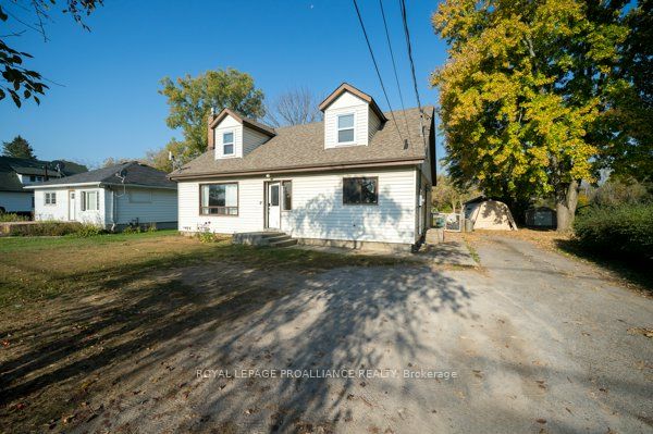 722 Trenton-Frankford Rd Property Photo 1