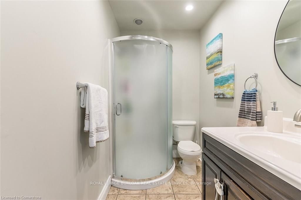 376 Talbot Street Upper Property Photo 10