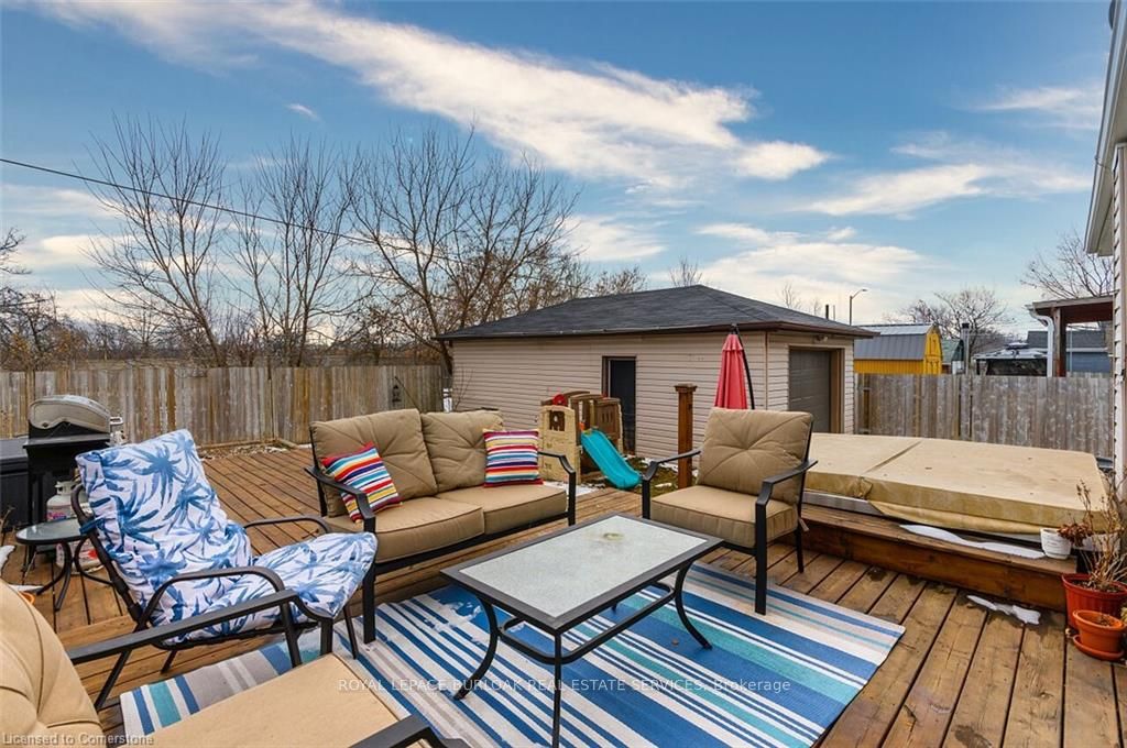 376 Talbot Street Upper Property Photo 11