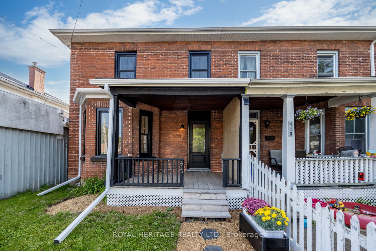 413 Division Street Property Photo 2