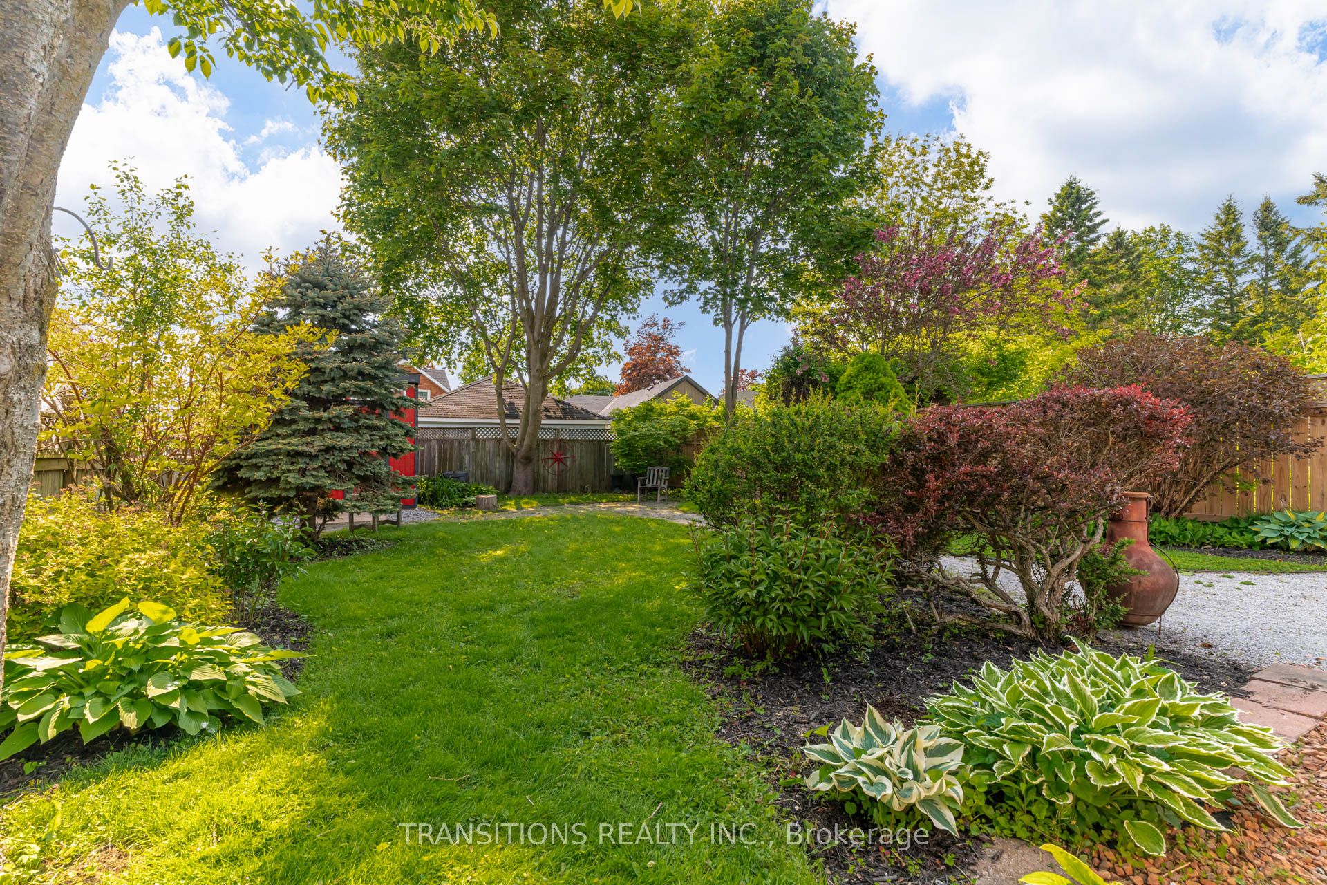 341 Mathew Street Property Photo 31