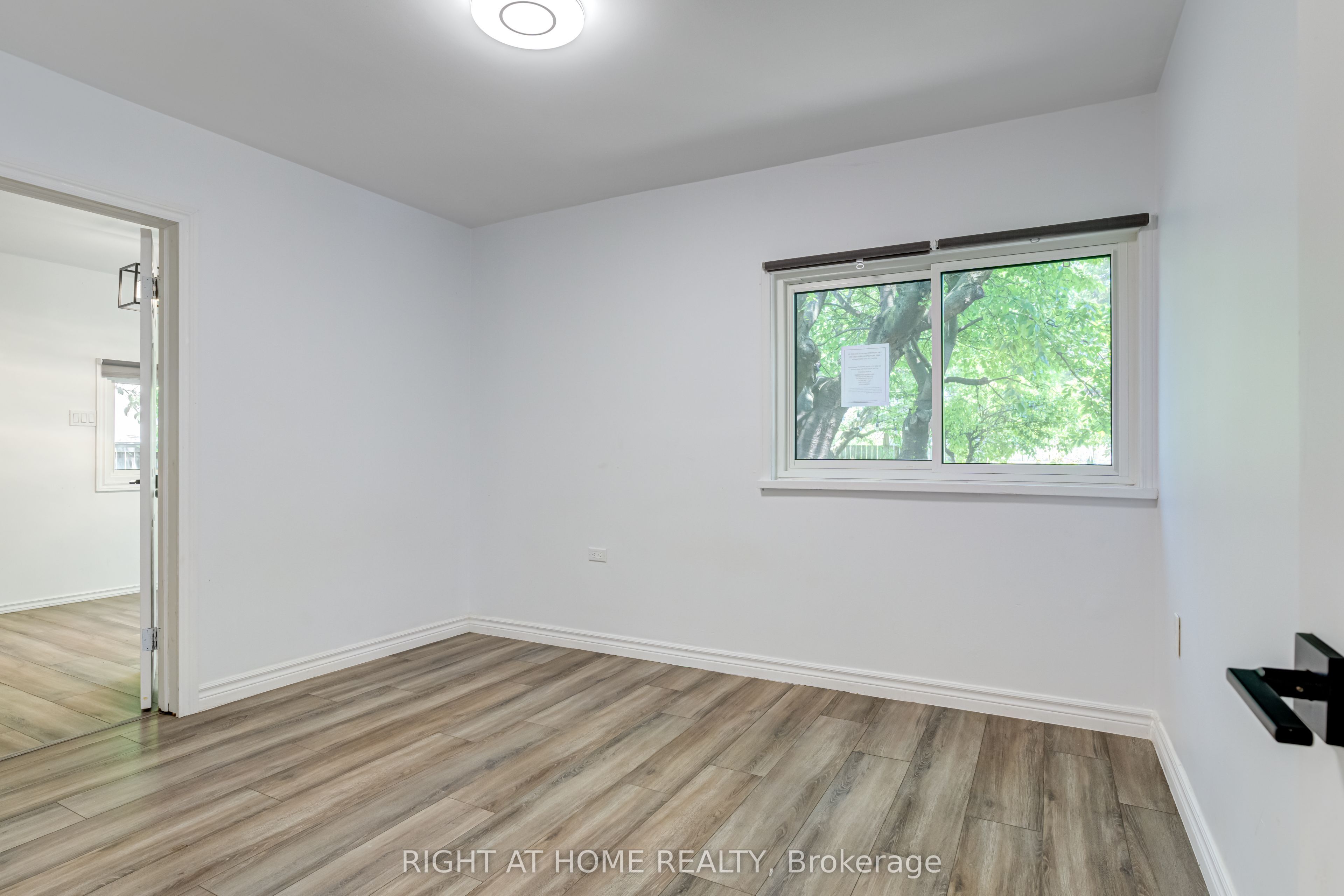 9 Belfast Court Property Photo 8