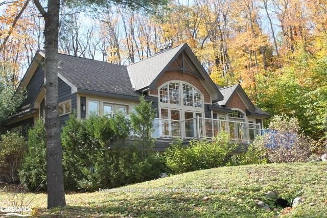 #Bel W3 - 3876 Muskoka Road 118 Road Property Photo 1