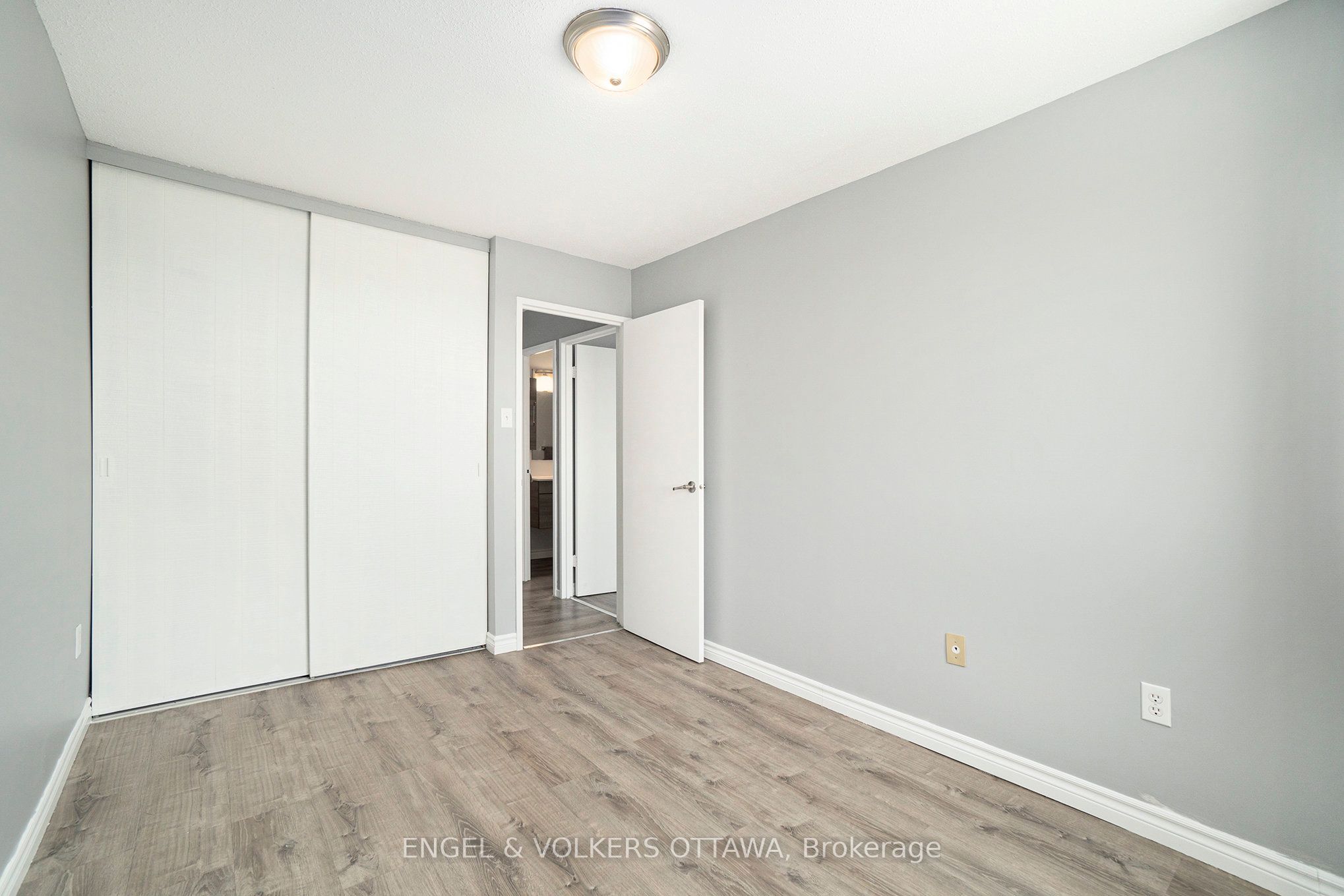 20 Chesterton Drive 817 Property Photo 24