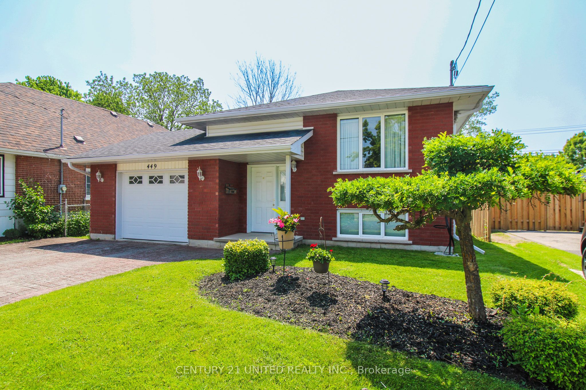 449 King George Street Property Photo 1