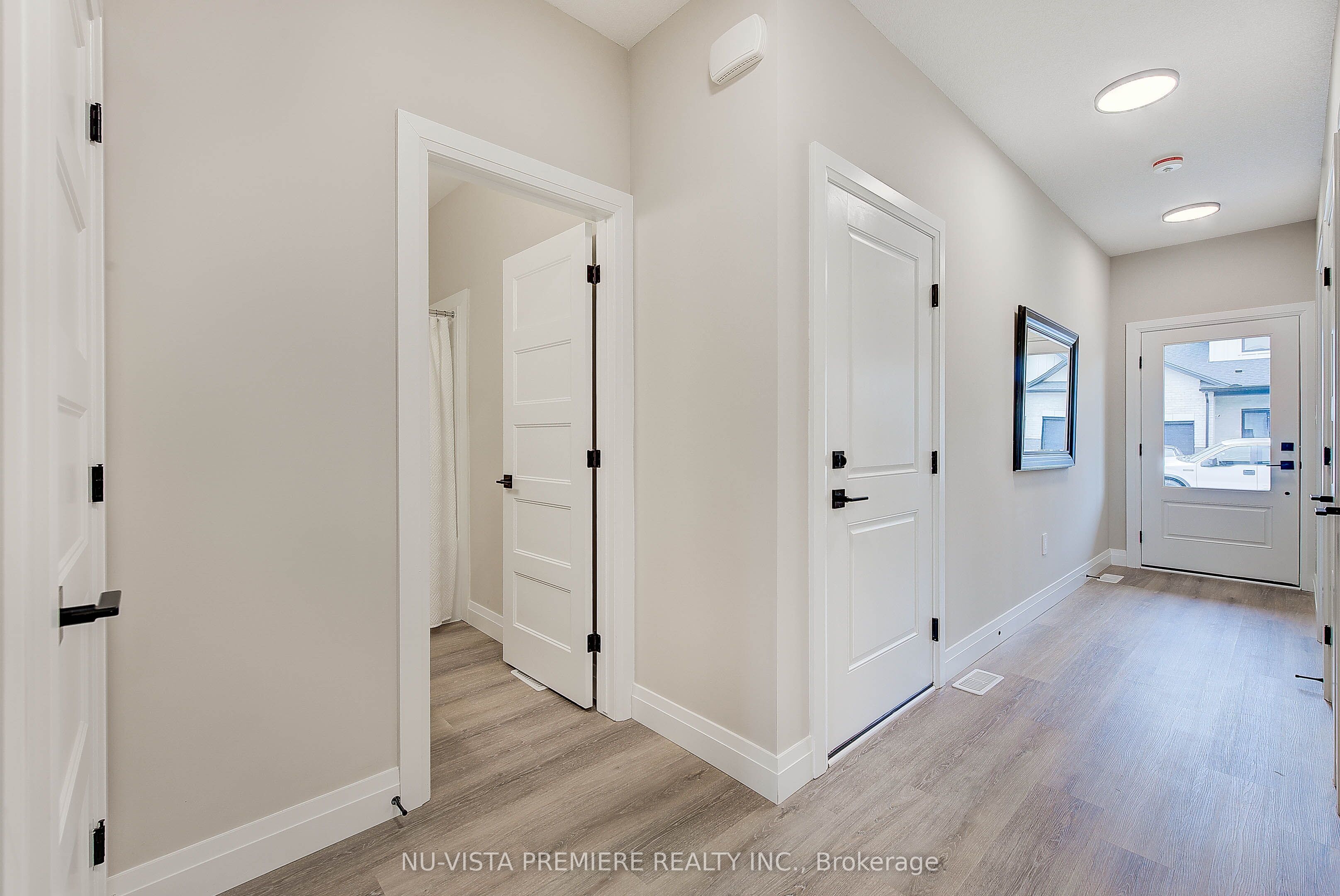 214 St Clair Boulevard 46 Property Photo 8