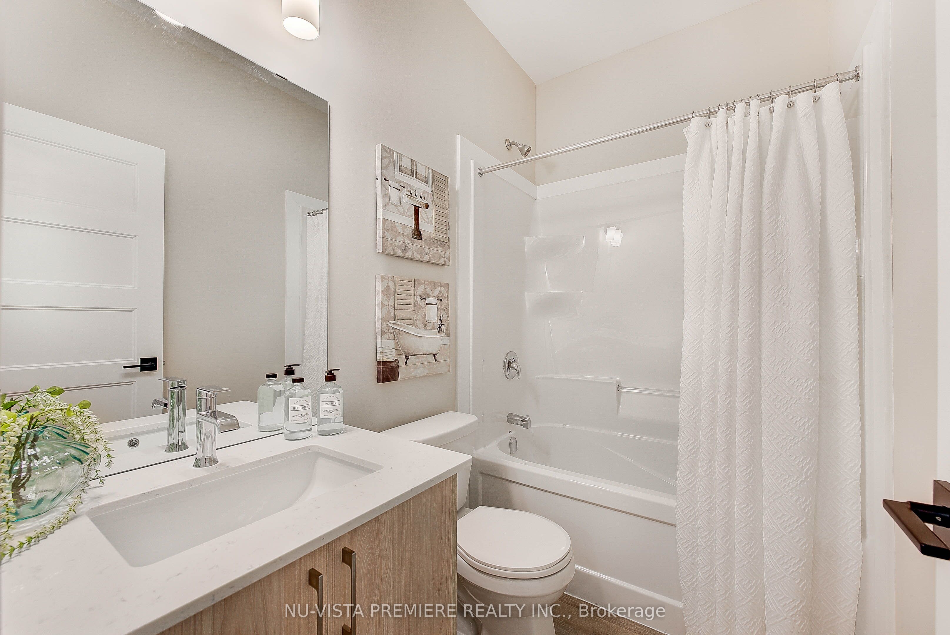 214 St Clair Boulevard 46 Property Photo 9