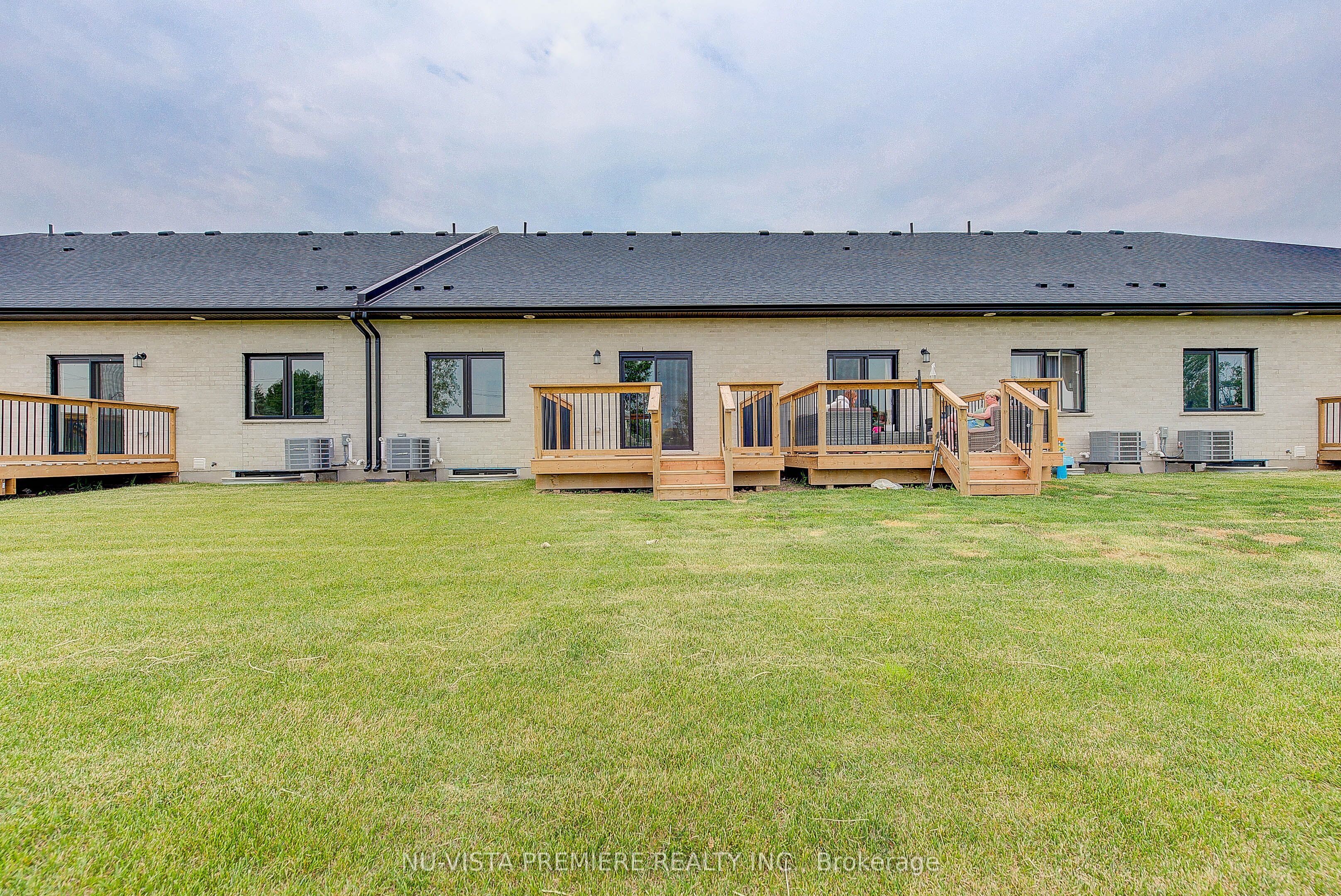 214 St Clair Boulevard 46 Property Photo 35