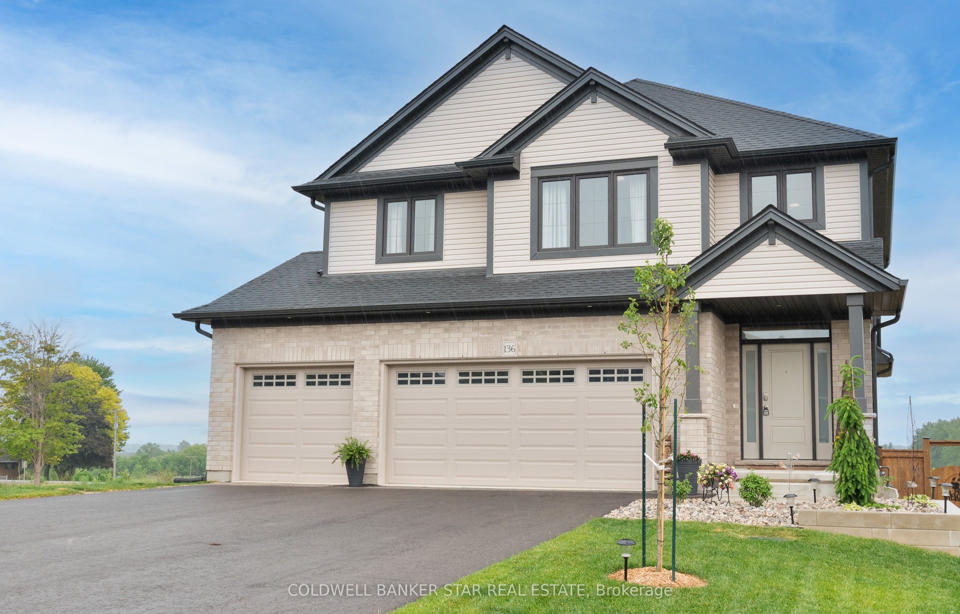 136 Graydon Drive Property Photo 1