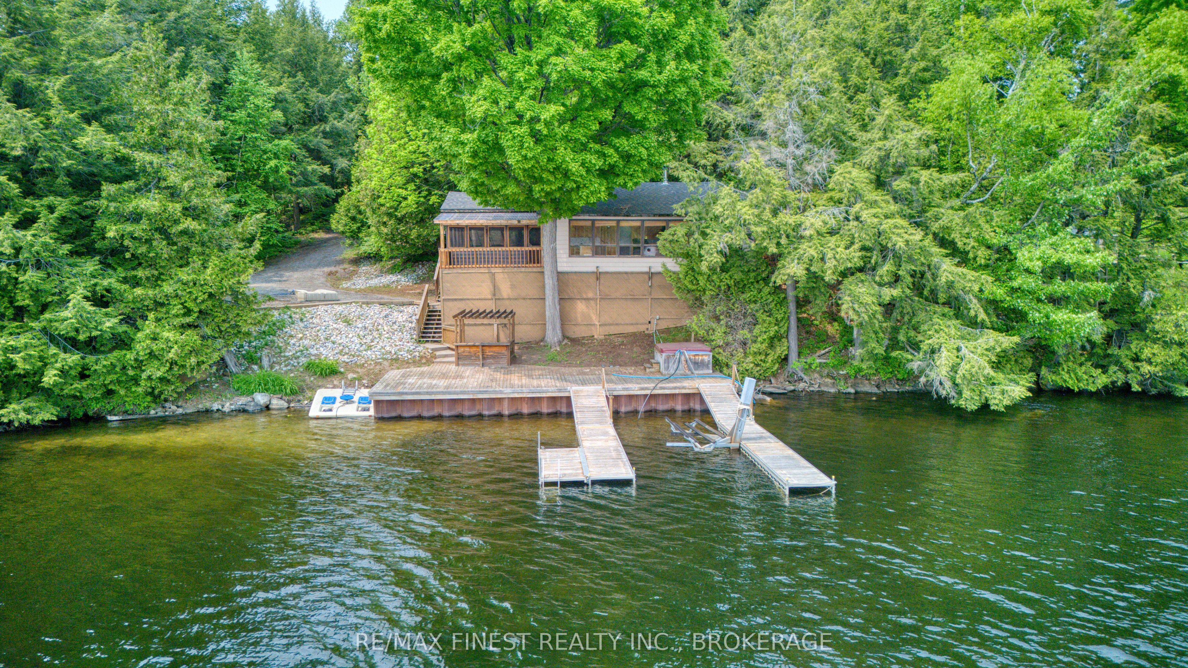1140b Point Lane Property Photo 1
