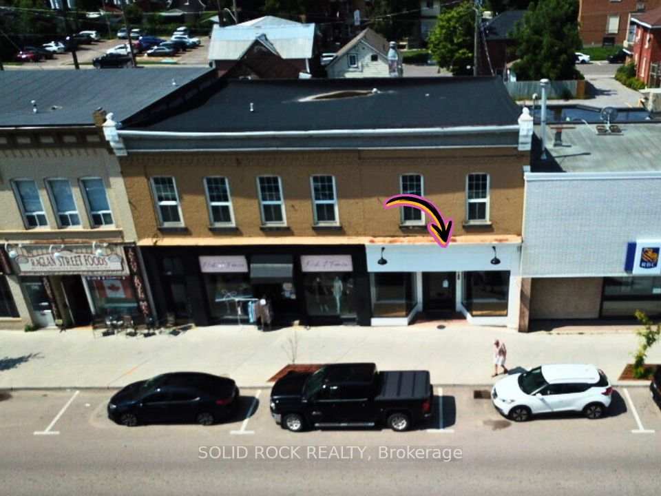 188 Raglan Street S Property Photo 2